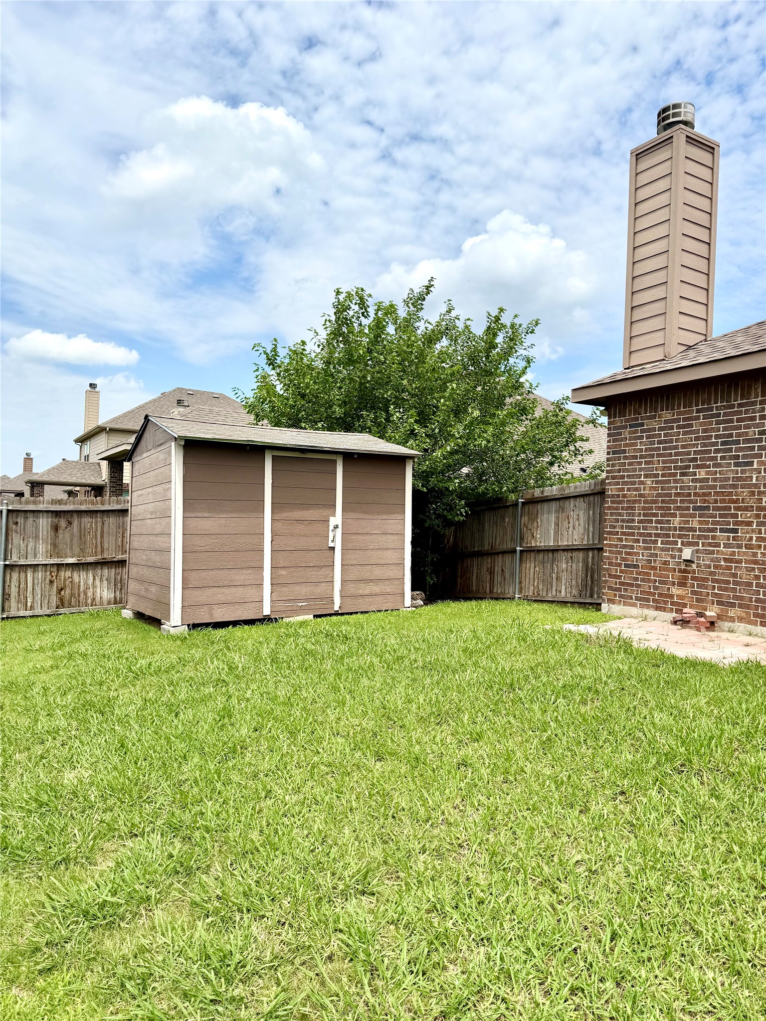 1104 Crest Ridge Drive Glenn Heights TX 75154
