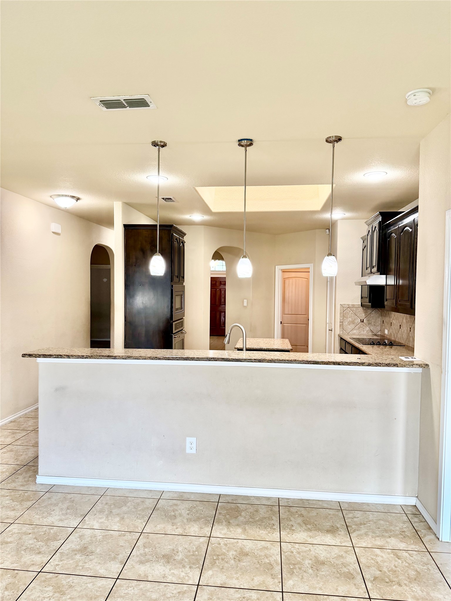 1104 Crest Ridge Drive Glenn Heights TX 75154