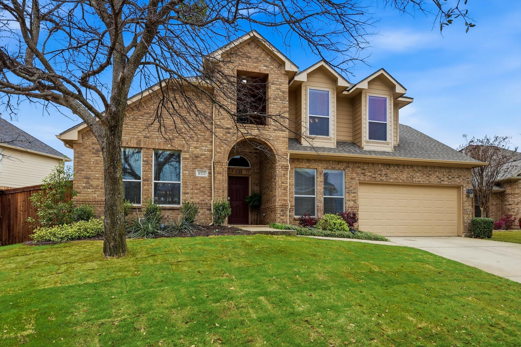 8321 Marsh Street Lantana TX 76226