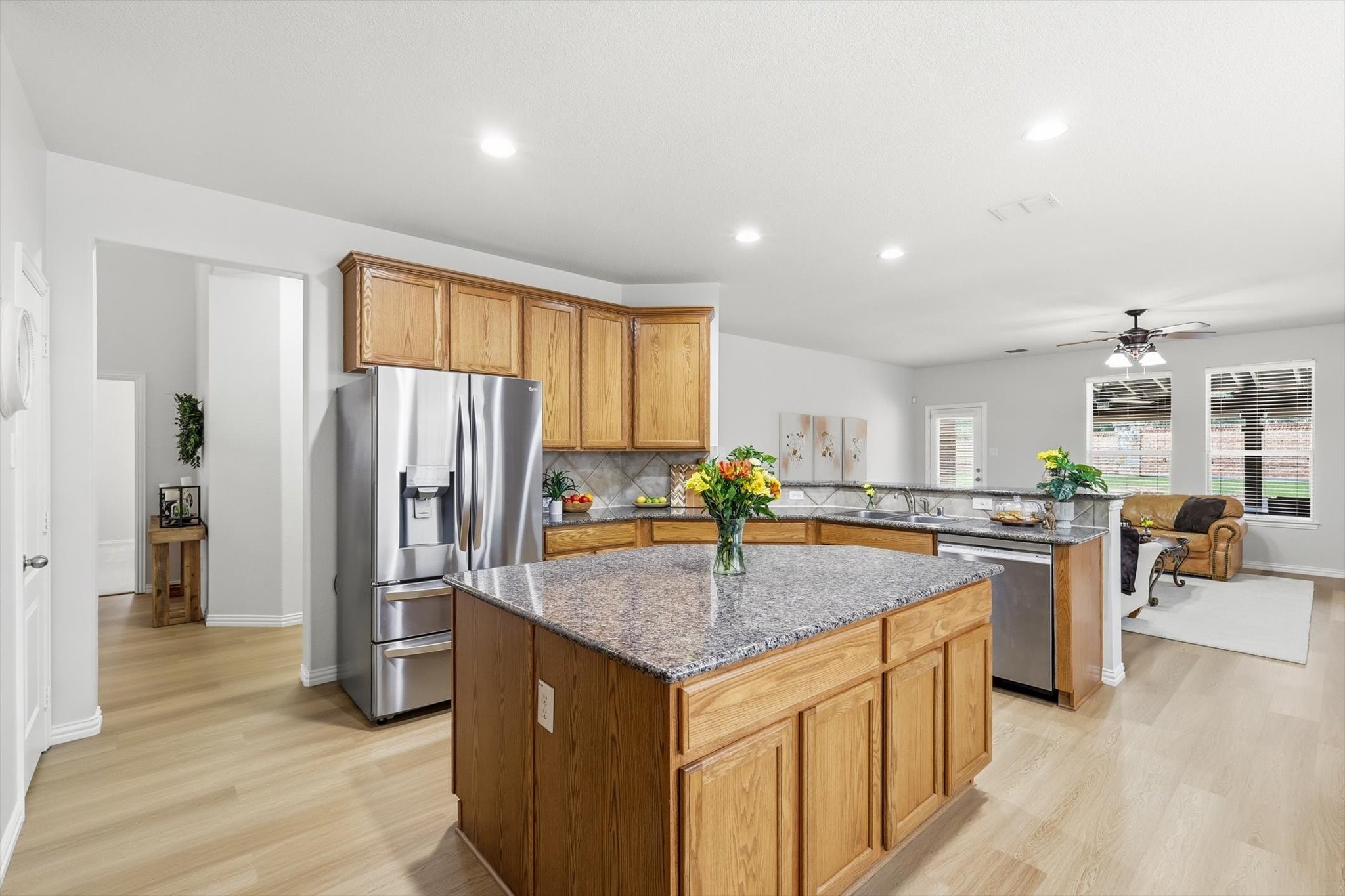 8321 Marsh Street Lantana TX 76226