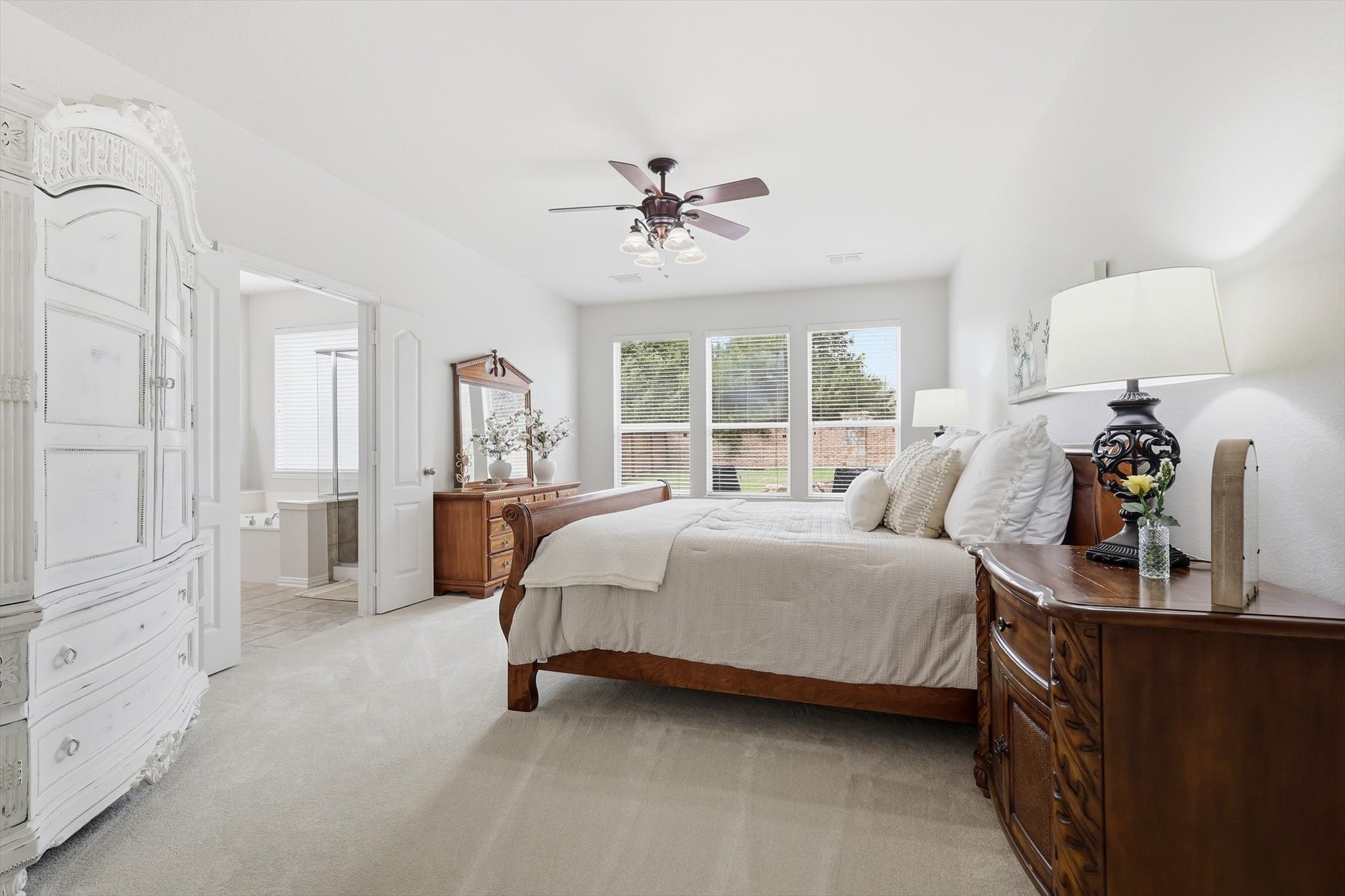 8321 Marsh Street Lantana TX 76226