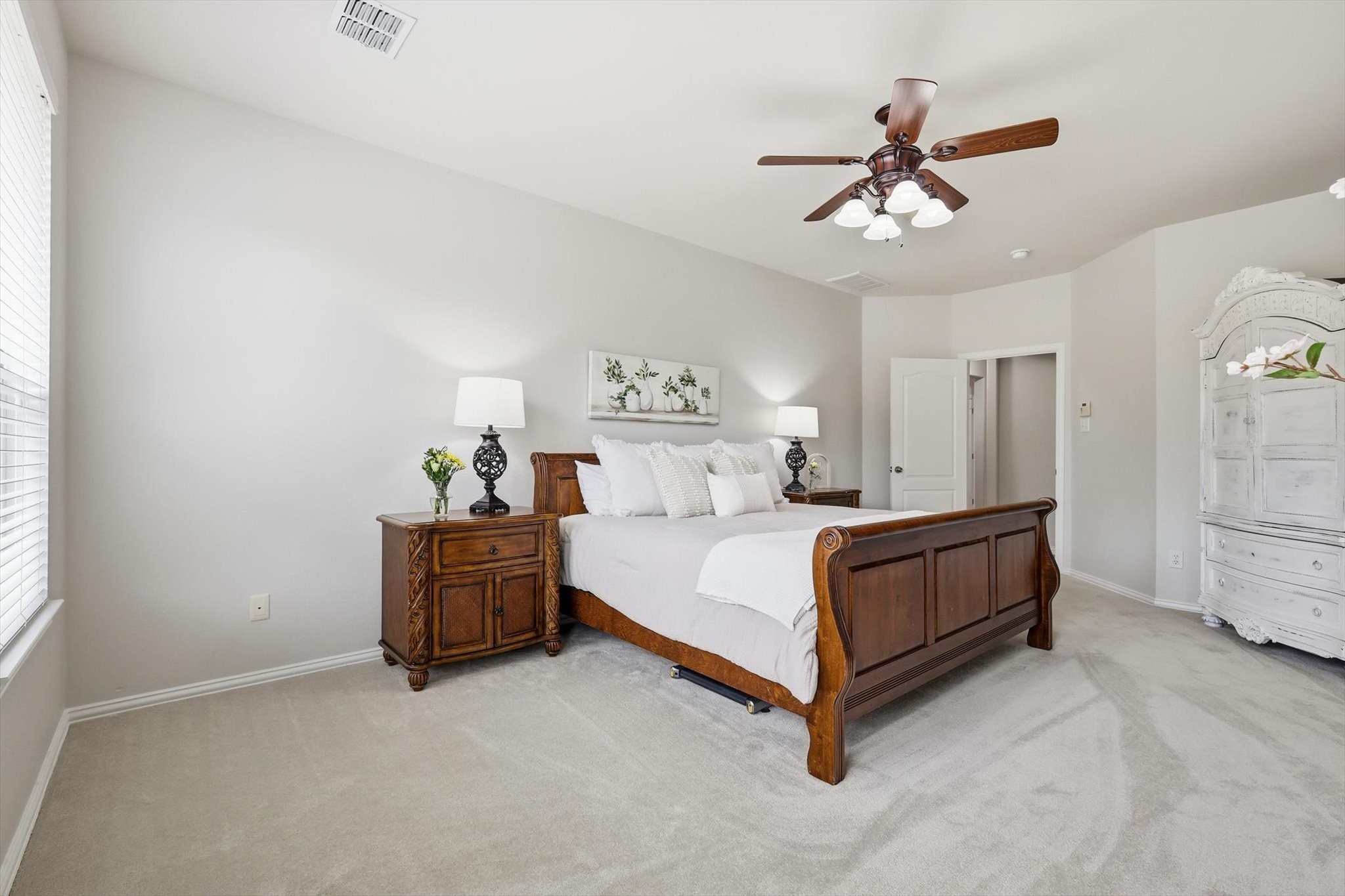 8321 Marsh Street Lantana TX 76226