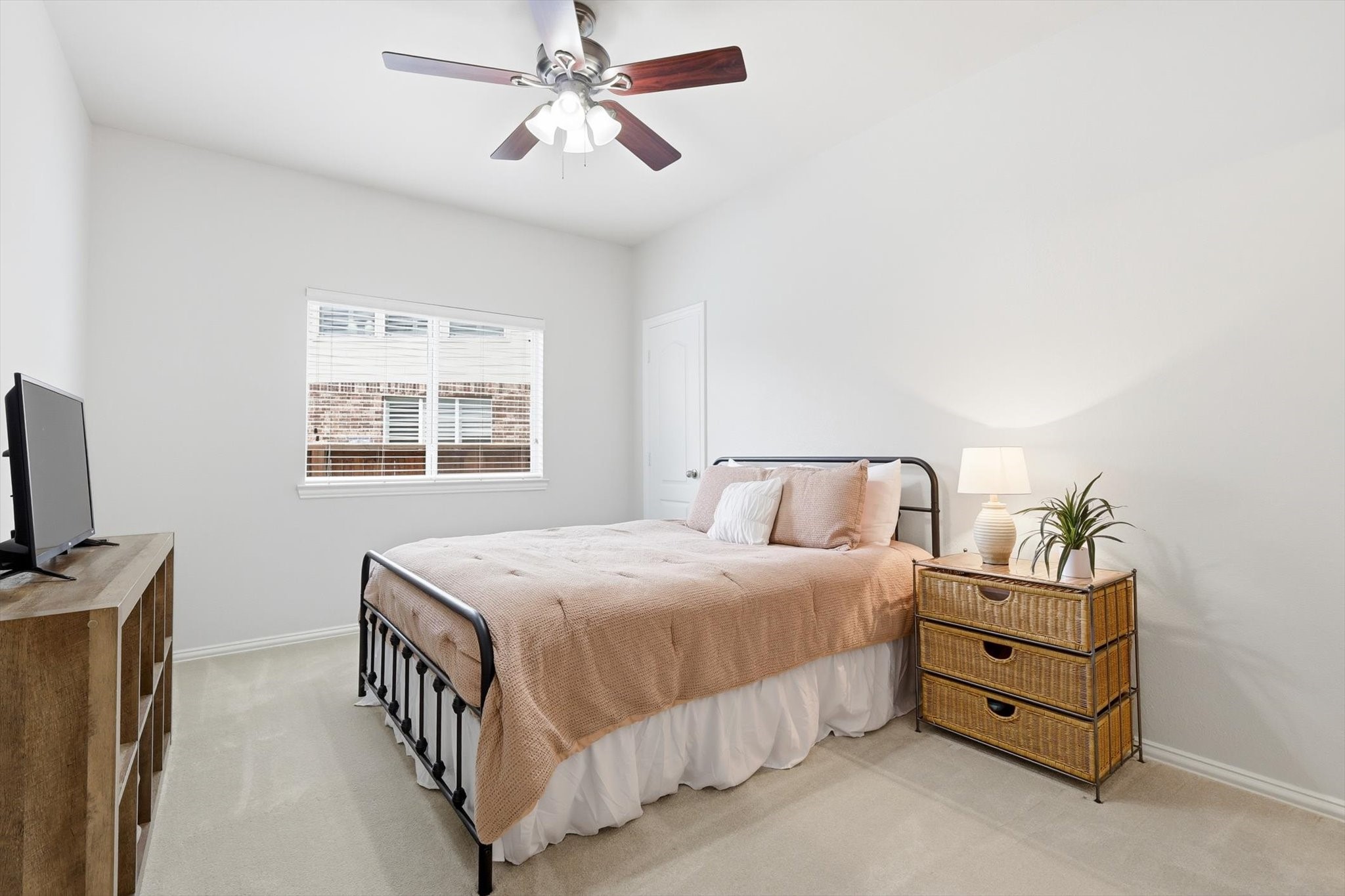8321 Marsh Street Lantana TX 76226