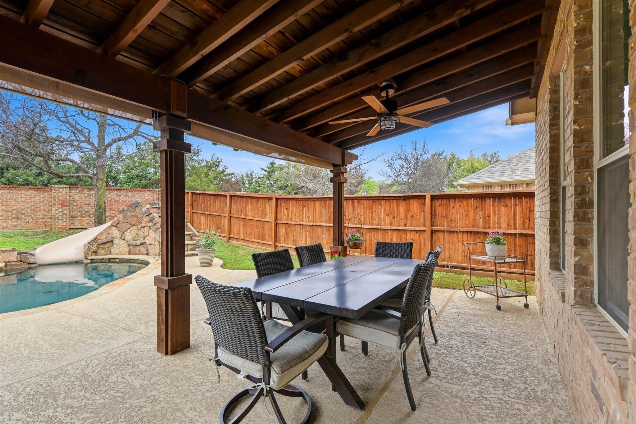 8321 Marsh Street Lantana TX 76226
