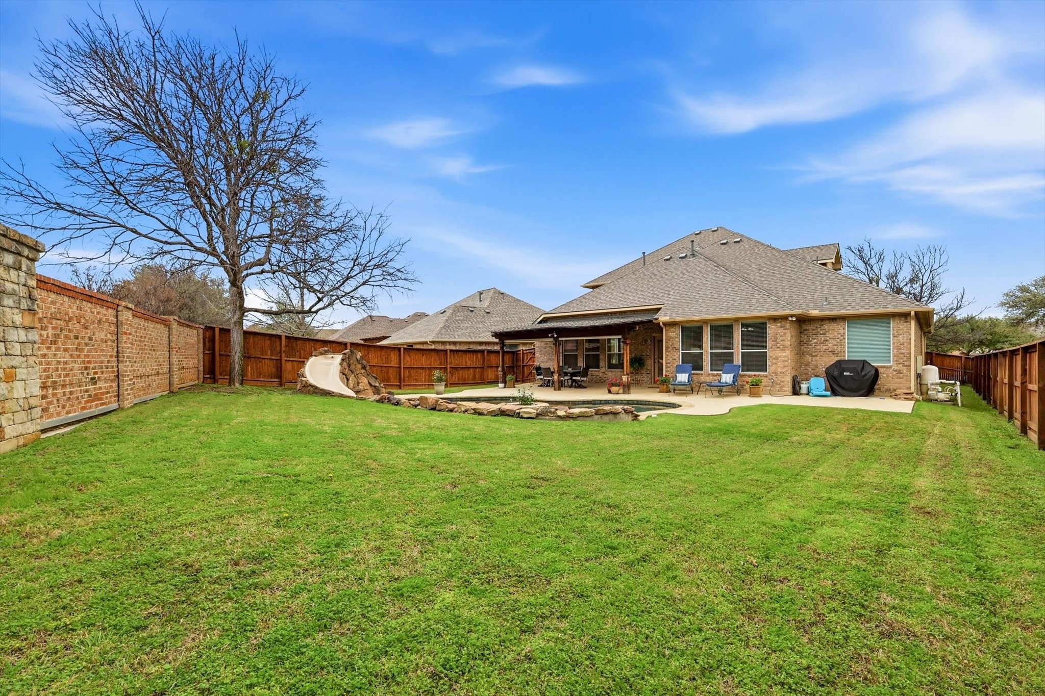 8321 Marsh Street Lantana TX 76226