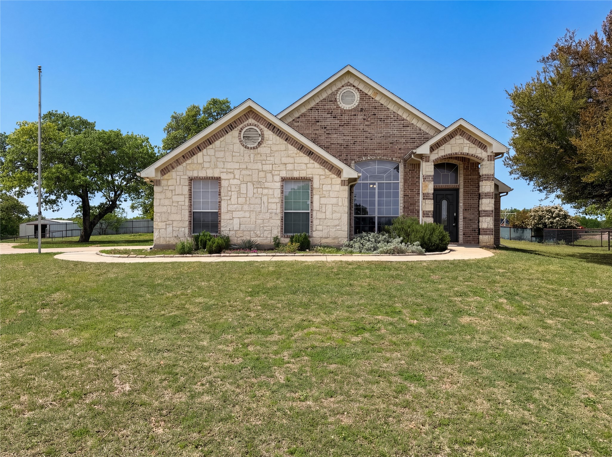 416 Fossil Rock Drive Azle TX 76020
