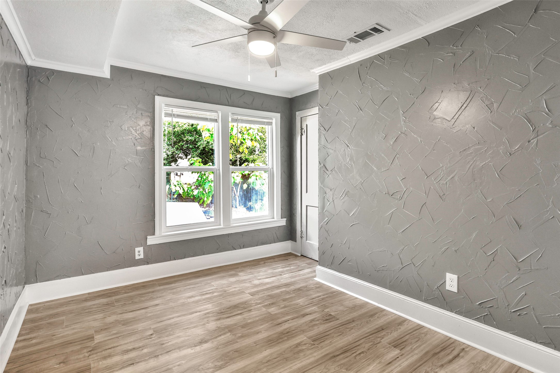 1005 N Neal Street Commerce TX 75428