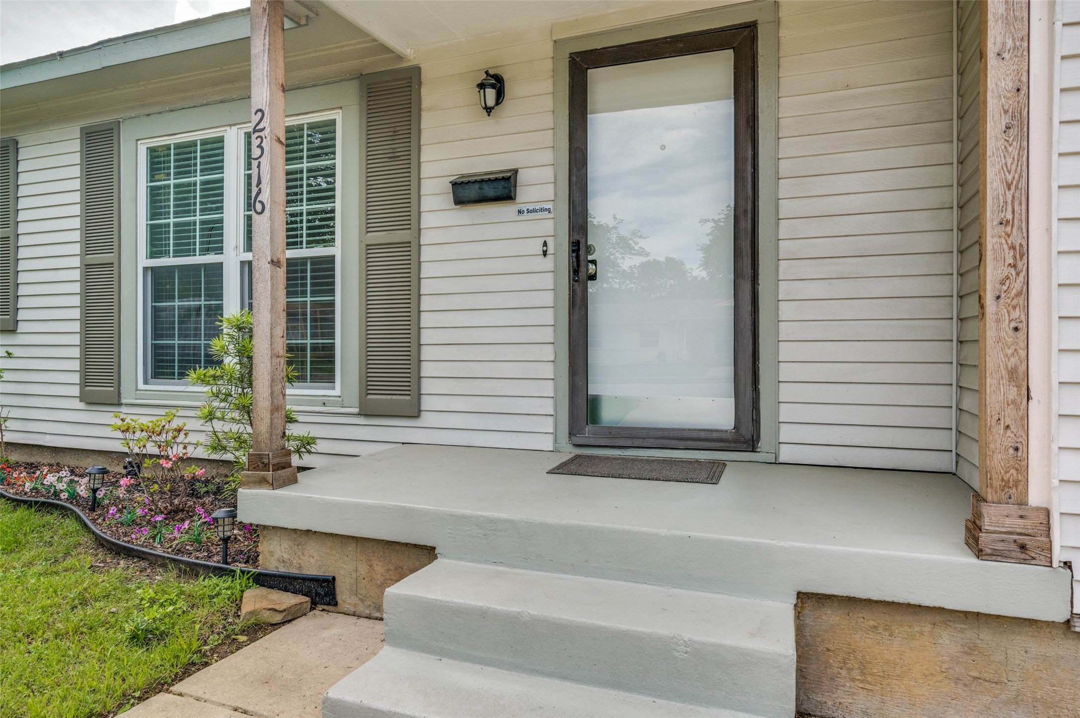 2316 Cunningham Street Irving TX 75062