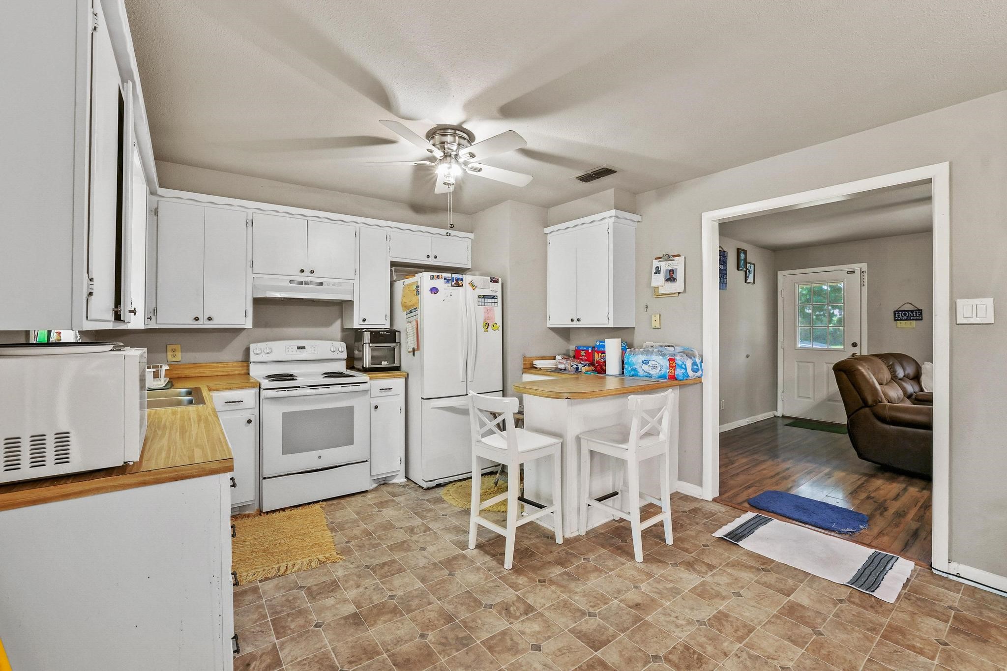 606 Hunter Street Bonham TX 75418