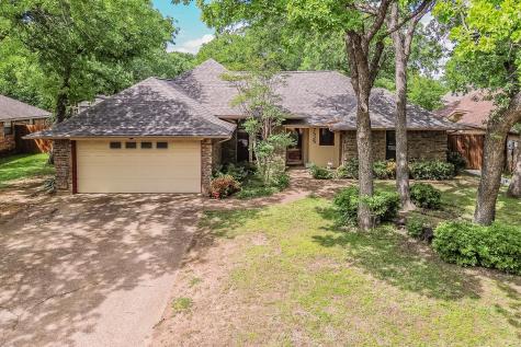 7525 Woodhaven Drive North Richland Hills TX 76182