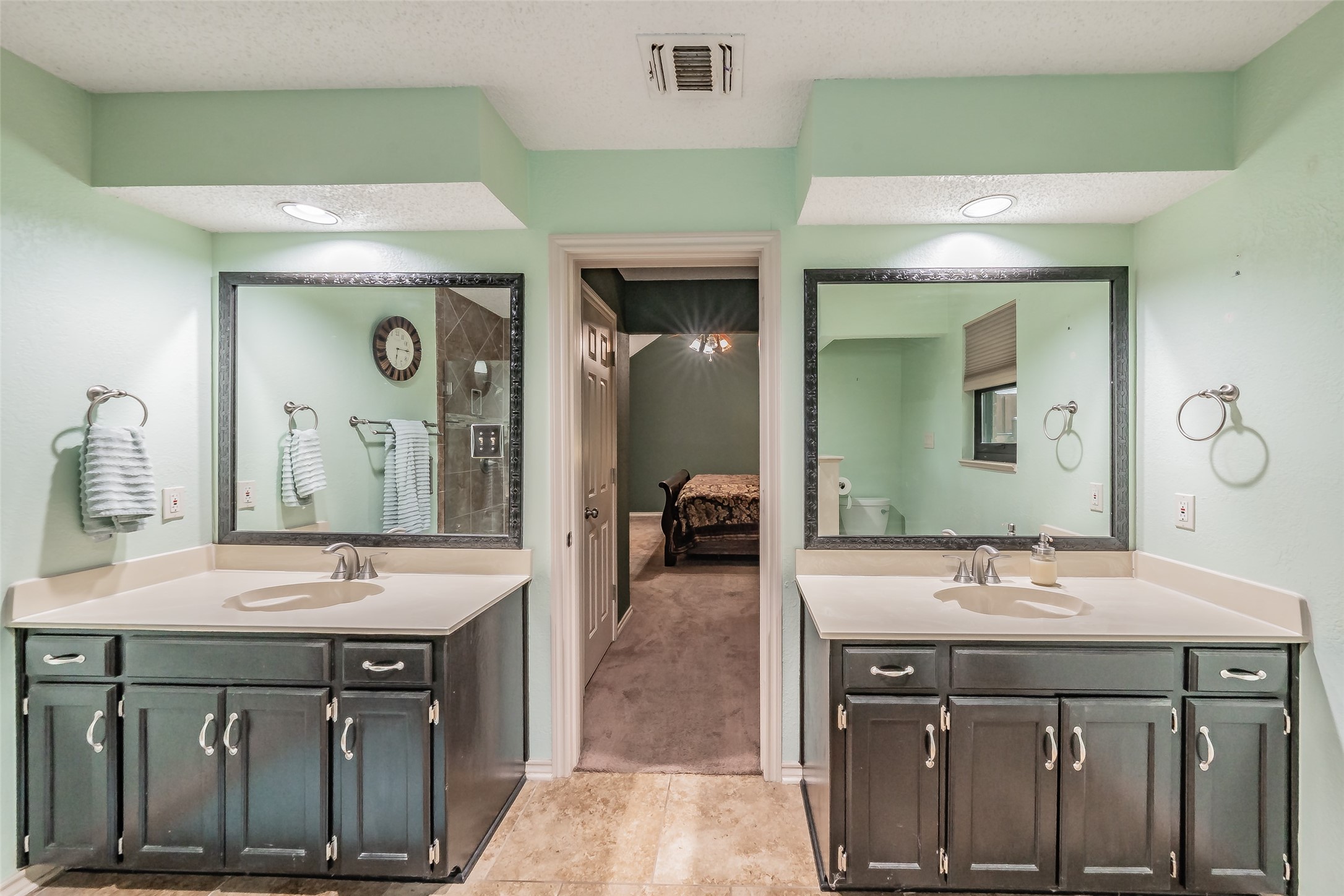 7525 Woodhaven Drive North Richland Hills TX 76182