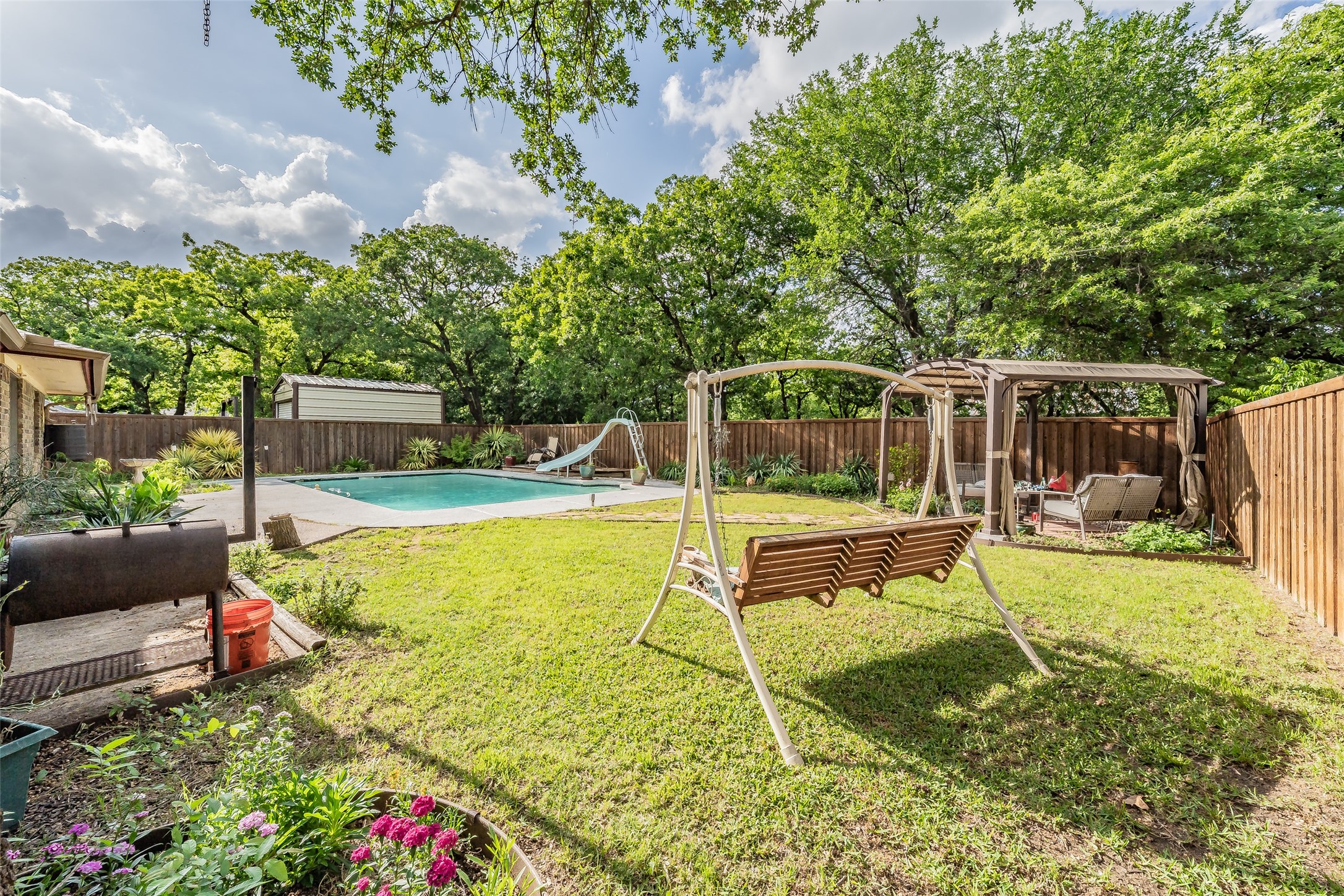 7525 Woodhaven Drive North Richland Hills TX 76182