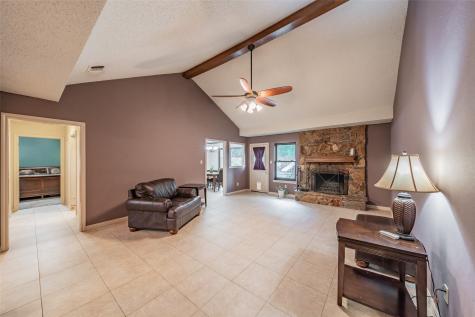 7525 Woodhaven Drive North Richland Hills TX 76182