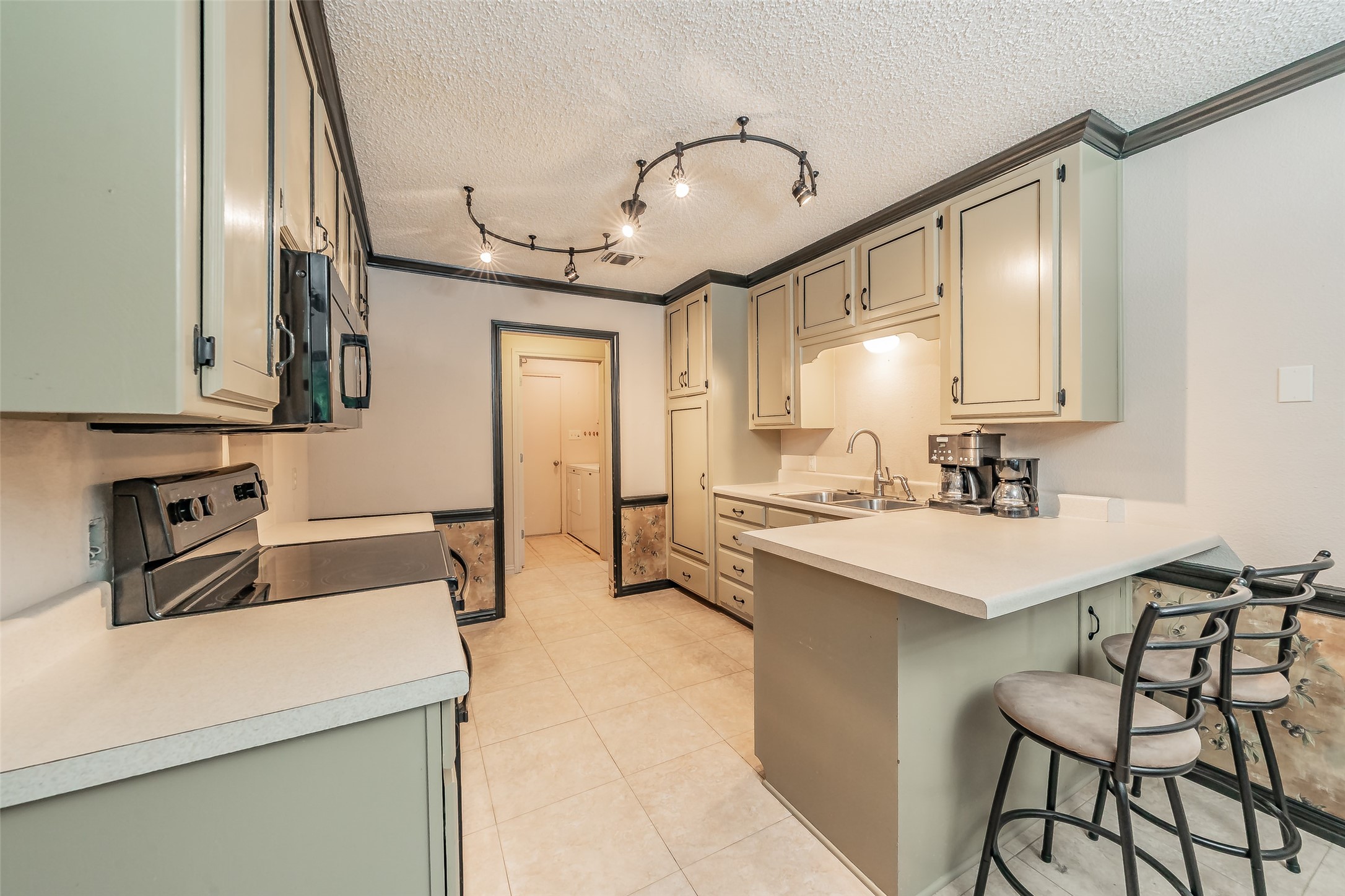 7525 Woodhaven Drive North Richland Hills TX 76182