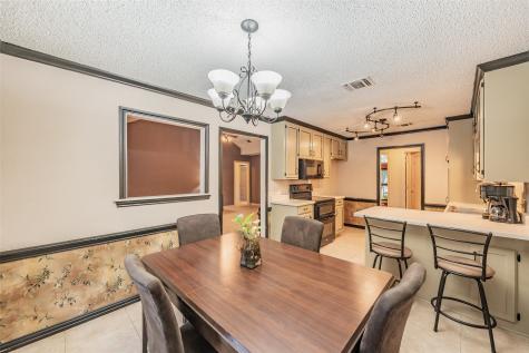 7525 Woodhaven Drive North Richland Hills TX 76182