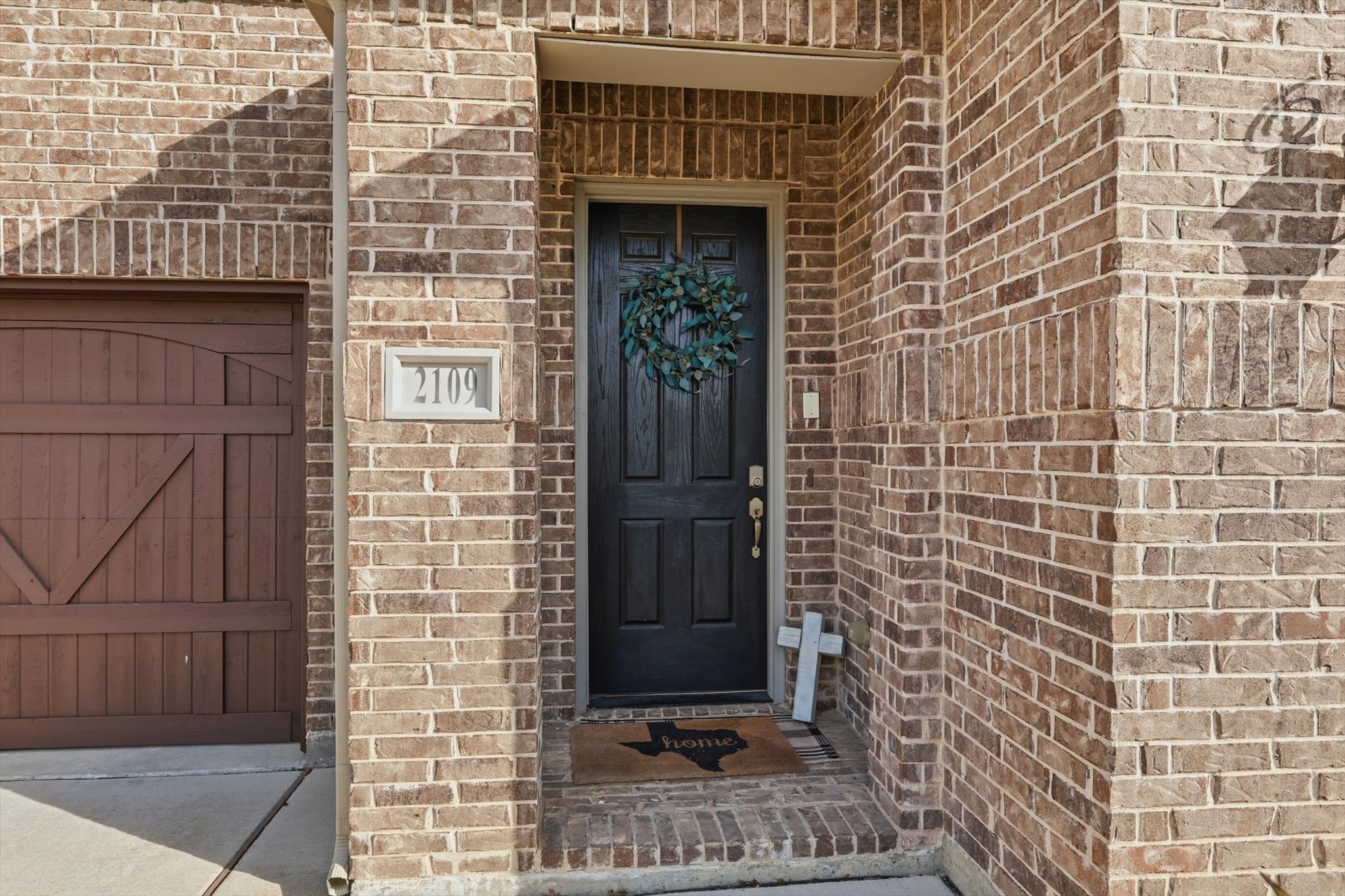 2109 Falcon Ridge Drive Mansfield TX 76063