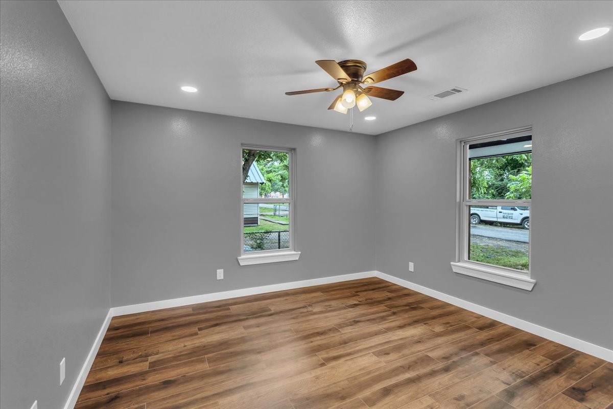 103 N Mill Street Savoy TX 75479