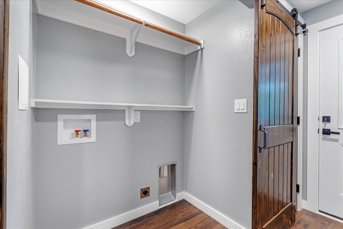 103 N Mill Street Savoy TX 75479