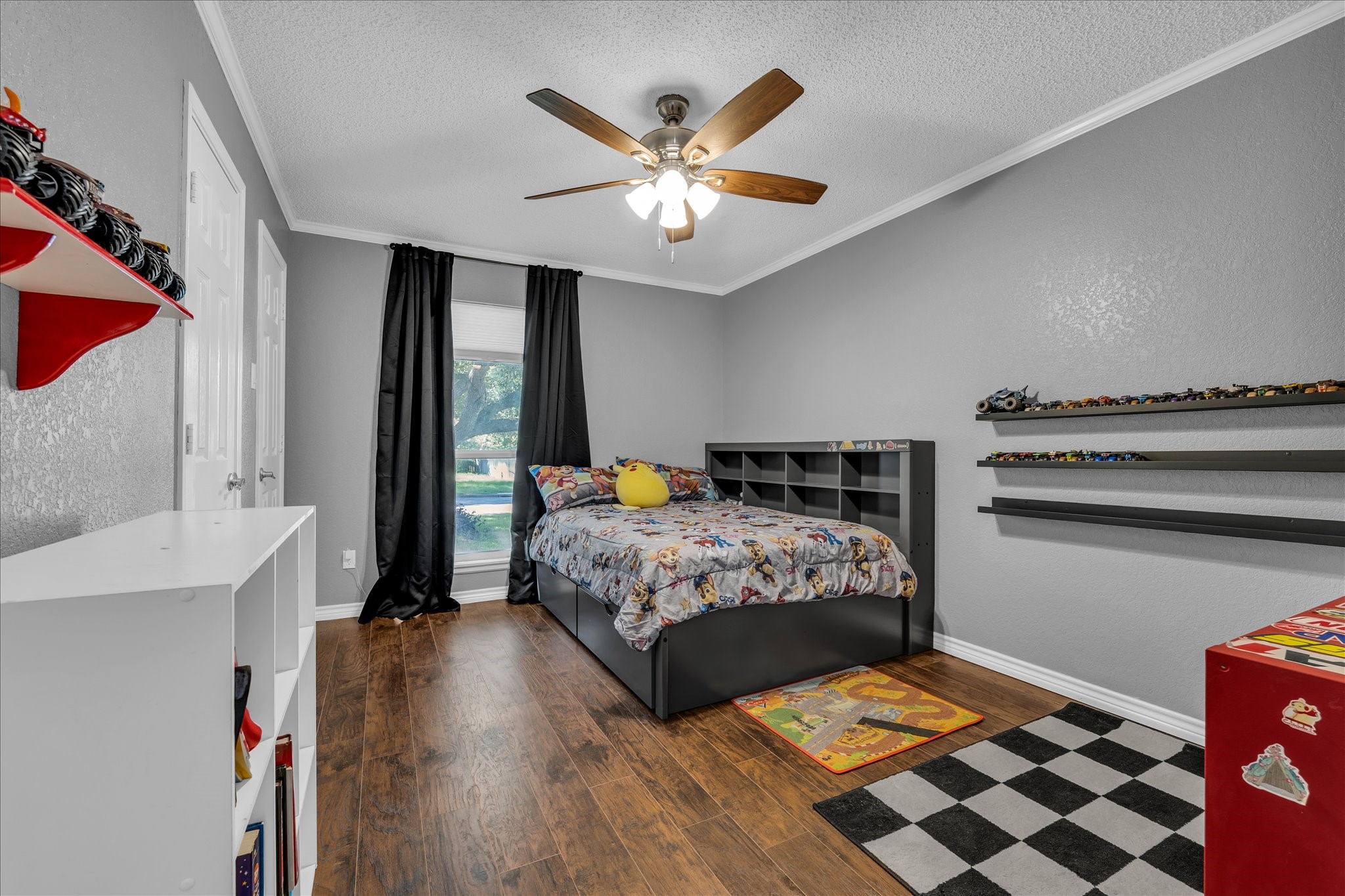232 Crescent Hewitt TX 76643