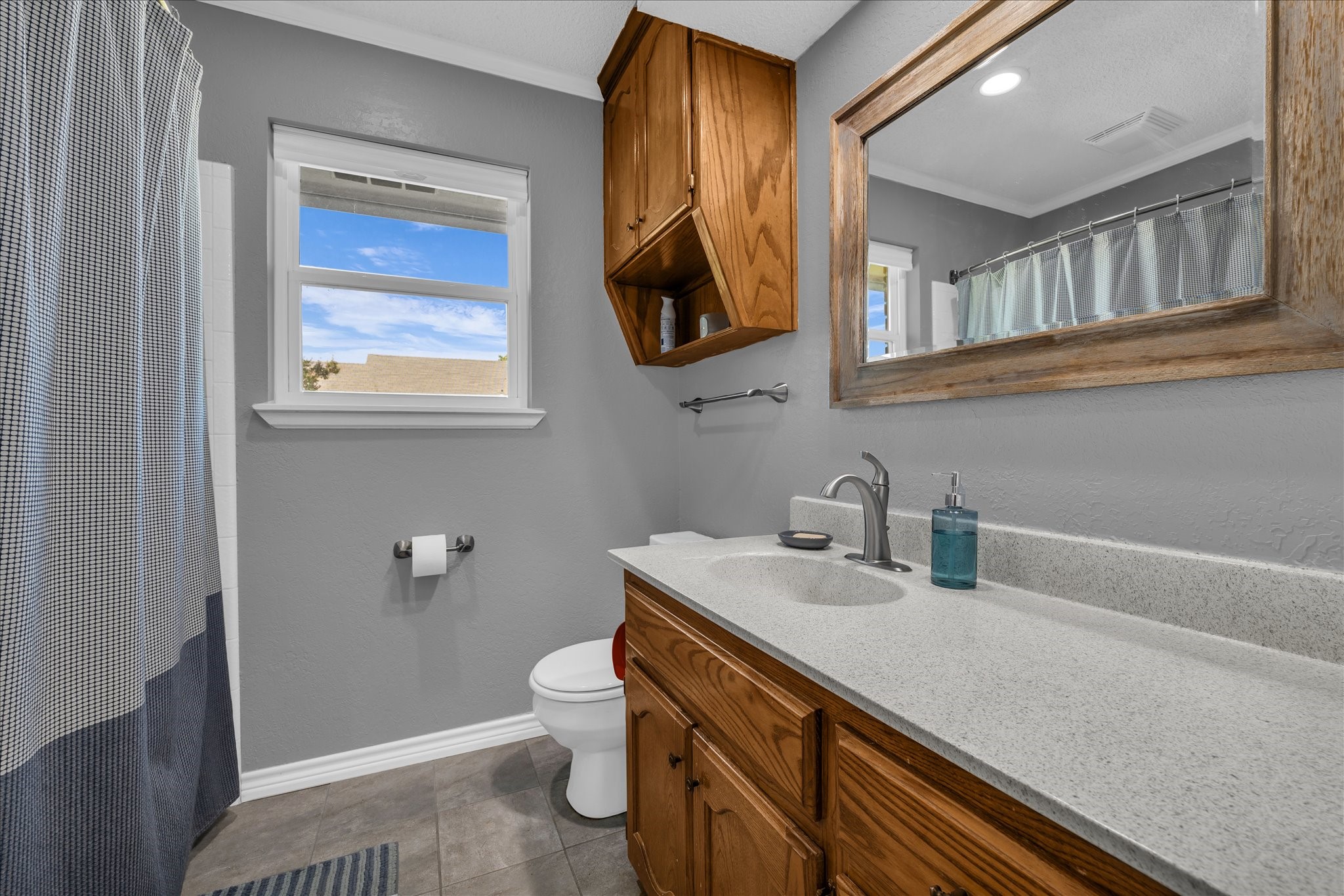 232 Crescent Hewitt TX 76643