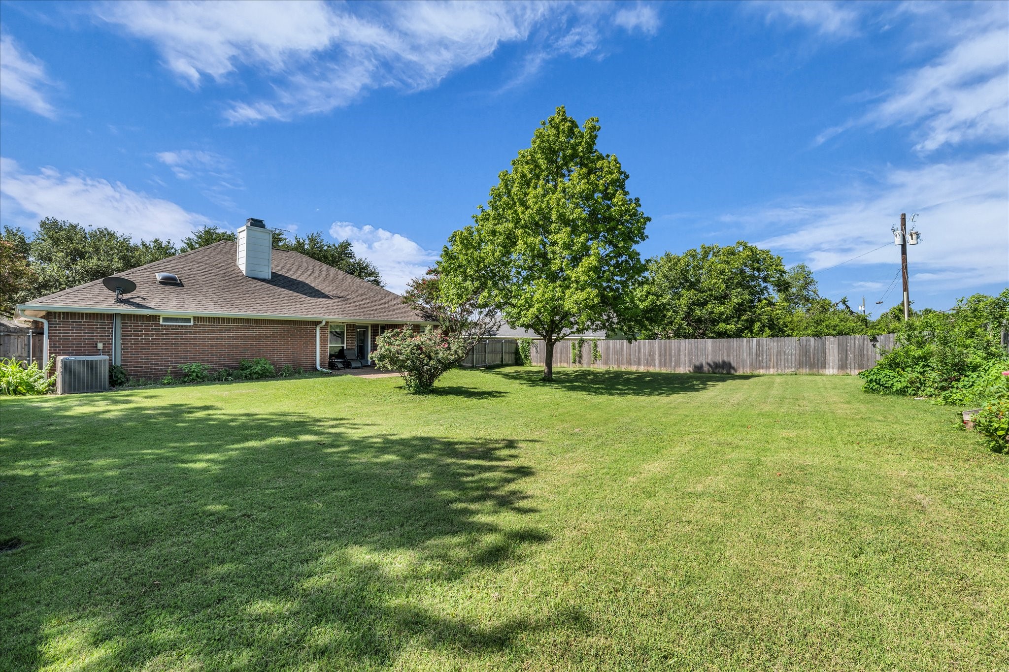 232 Crescent Hewitt TX 76643