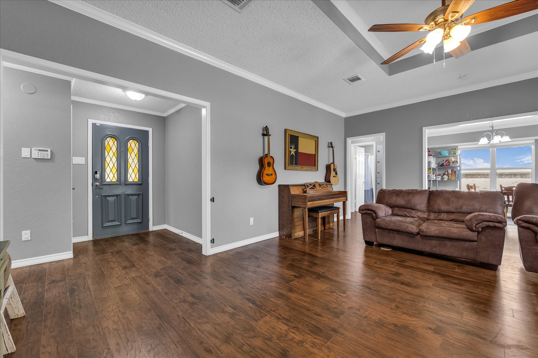 232 Crescent Hewitt TX 76643