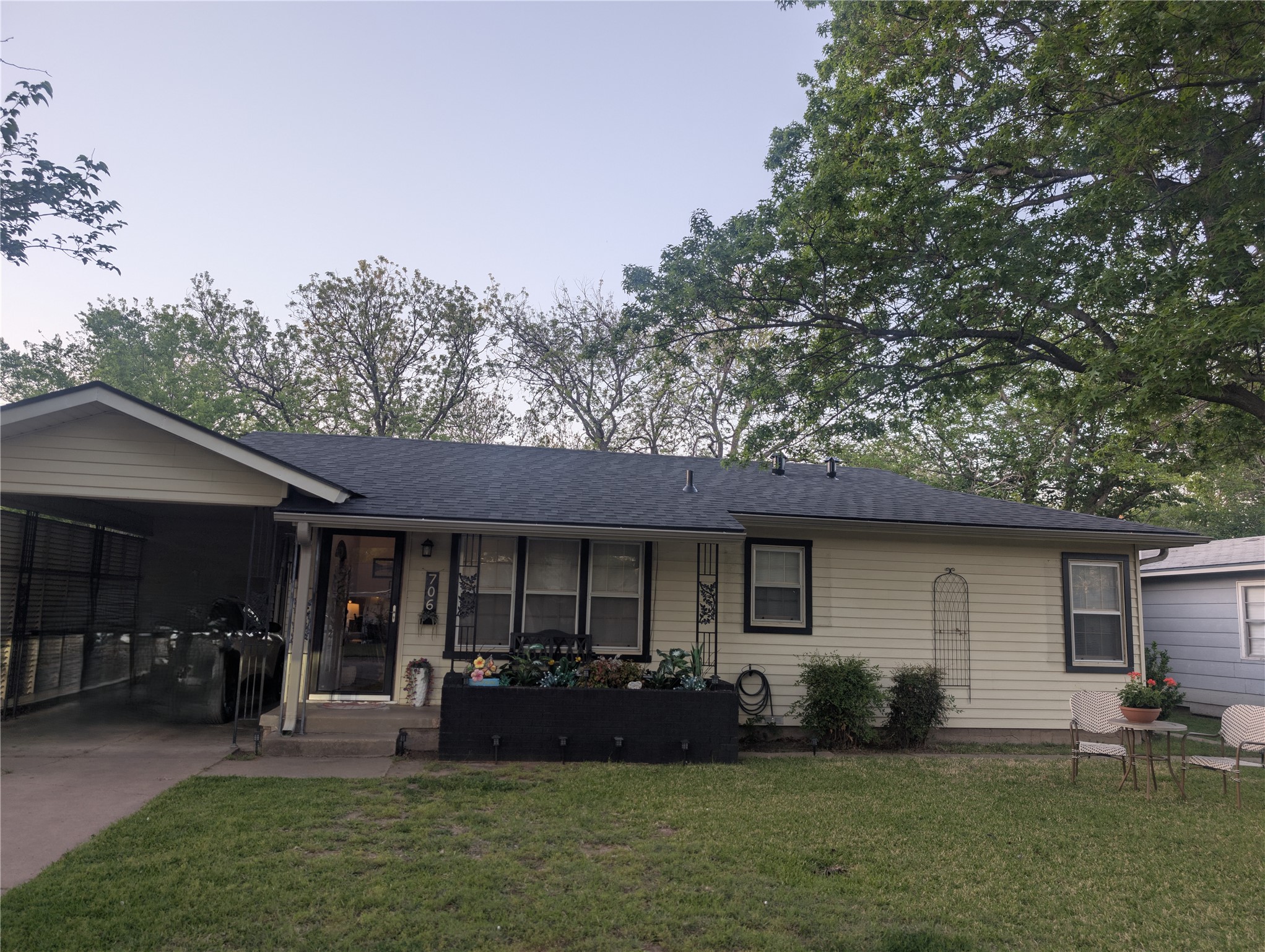 706 W Bloodworth Street Olney TX 76374