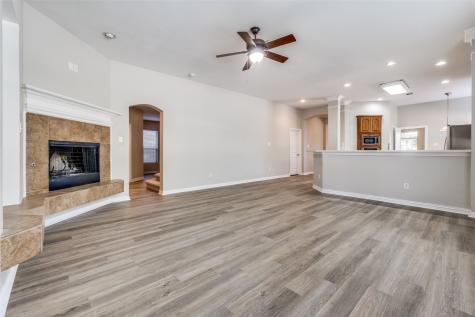 4742 Coyote Trail Dallas TX 75227