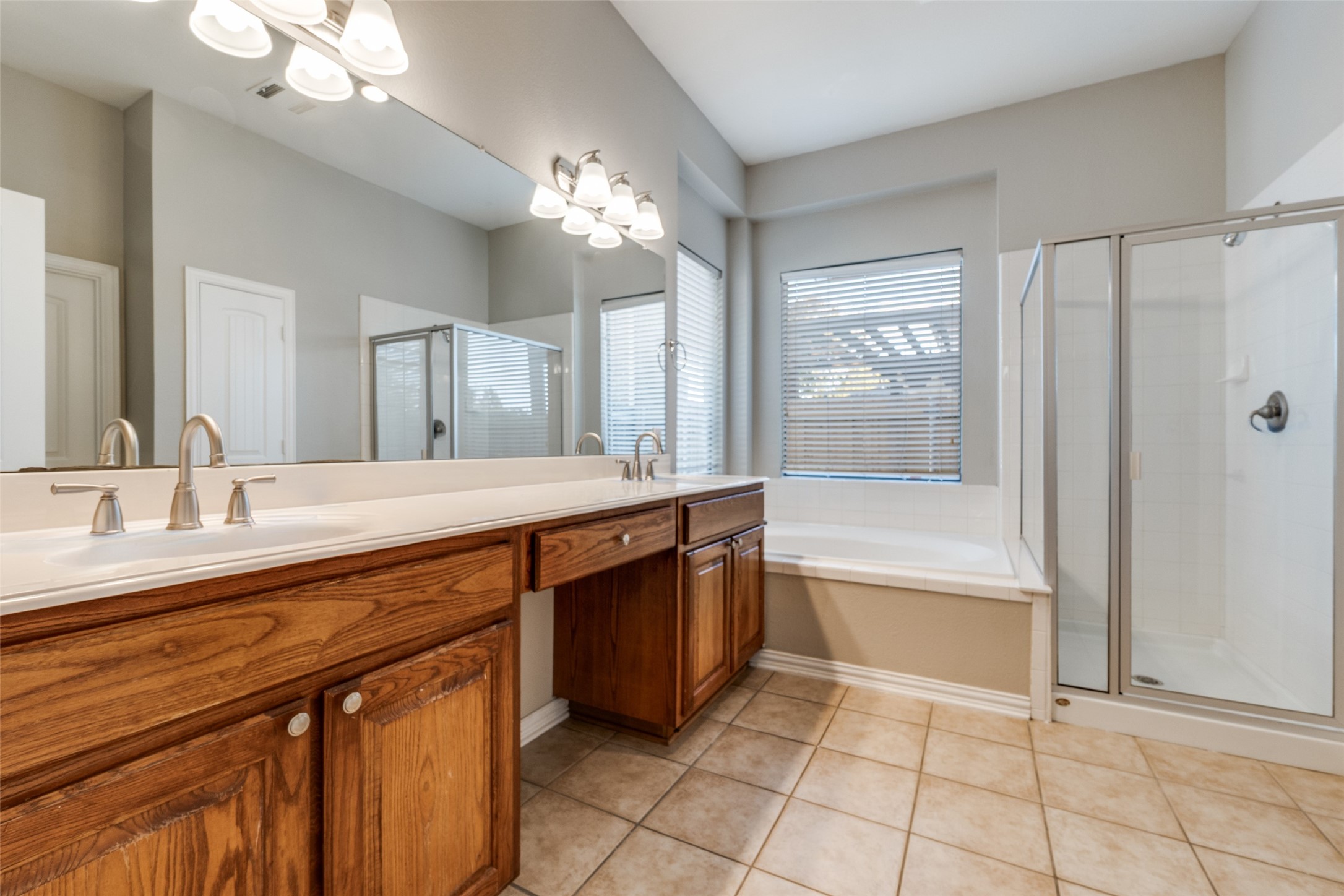 4742 Coyote Trail Dallas TX 75227