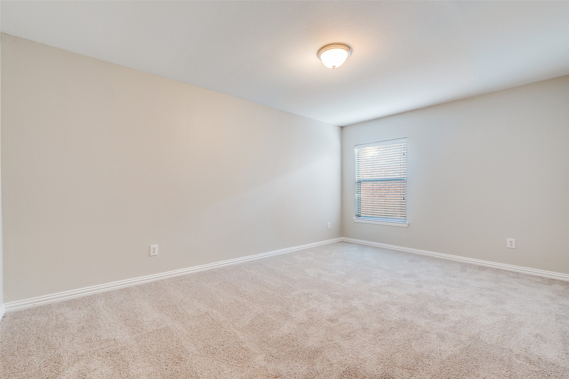 4742 Coyote Trail Dallas TX 75227