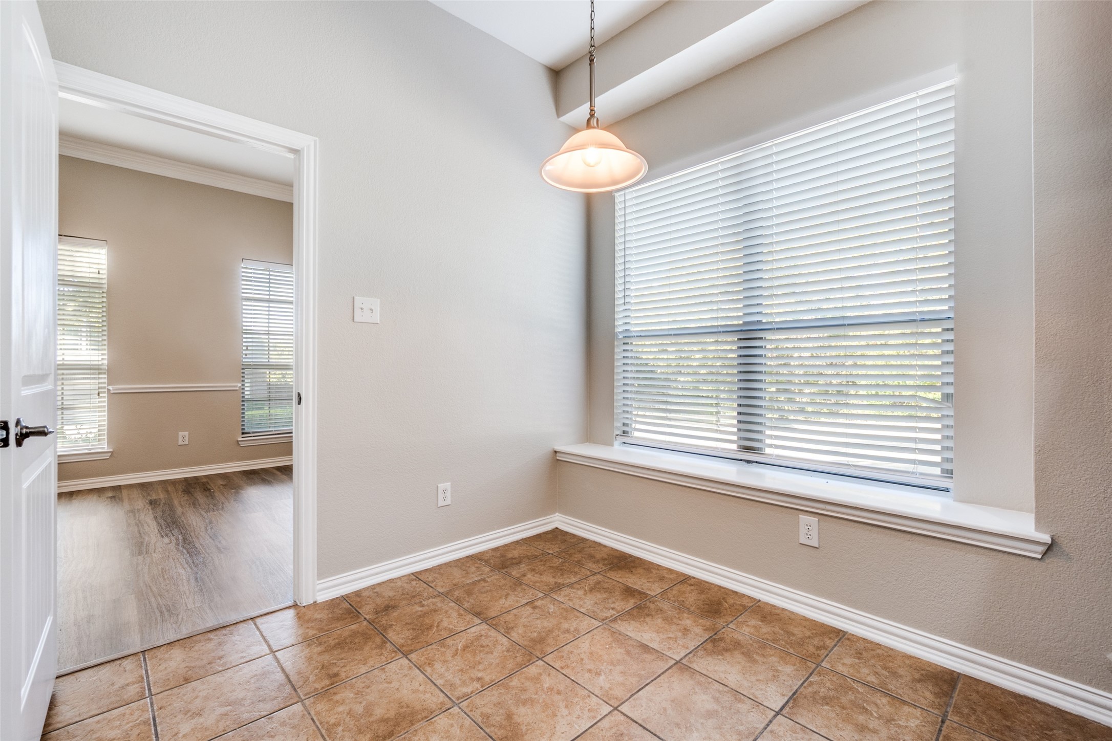 4742 Coyote Trail Dallas TX 75227