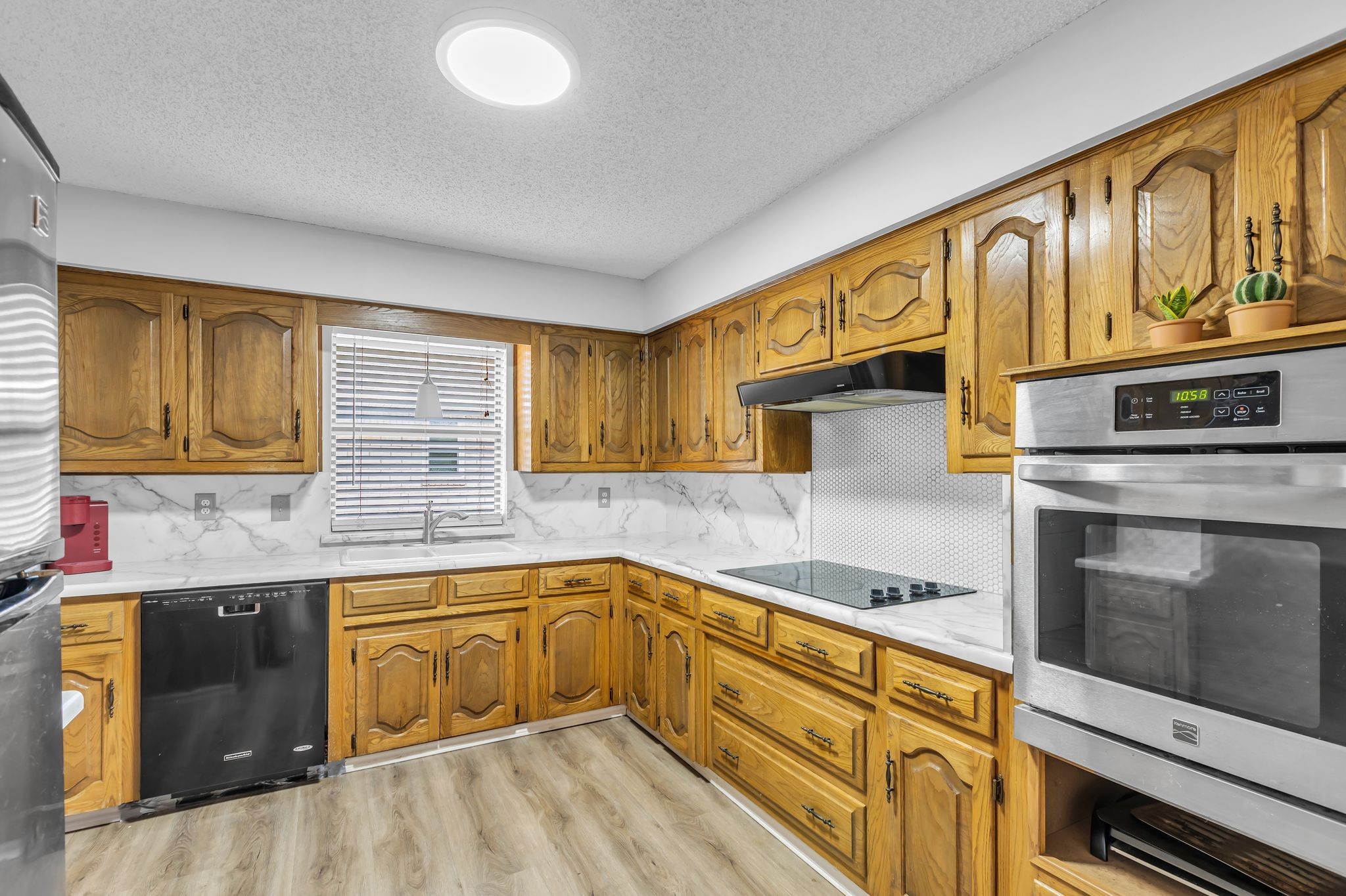 609 Kingsbridge Drive Garland TX 75040