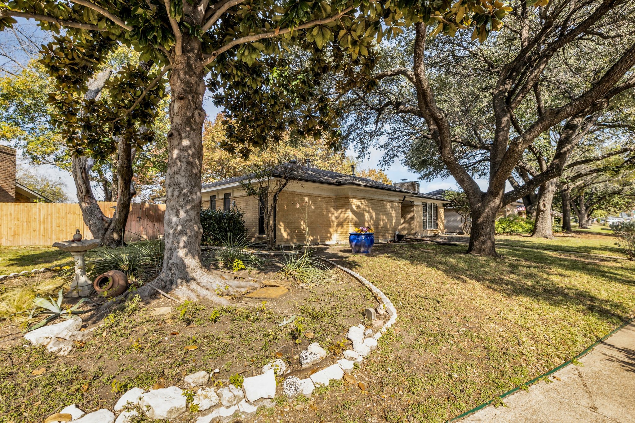 609 Kingsbridge Drive Garland TX 75040