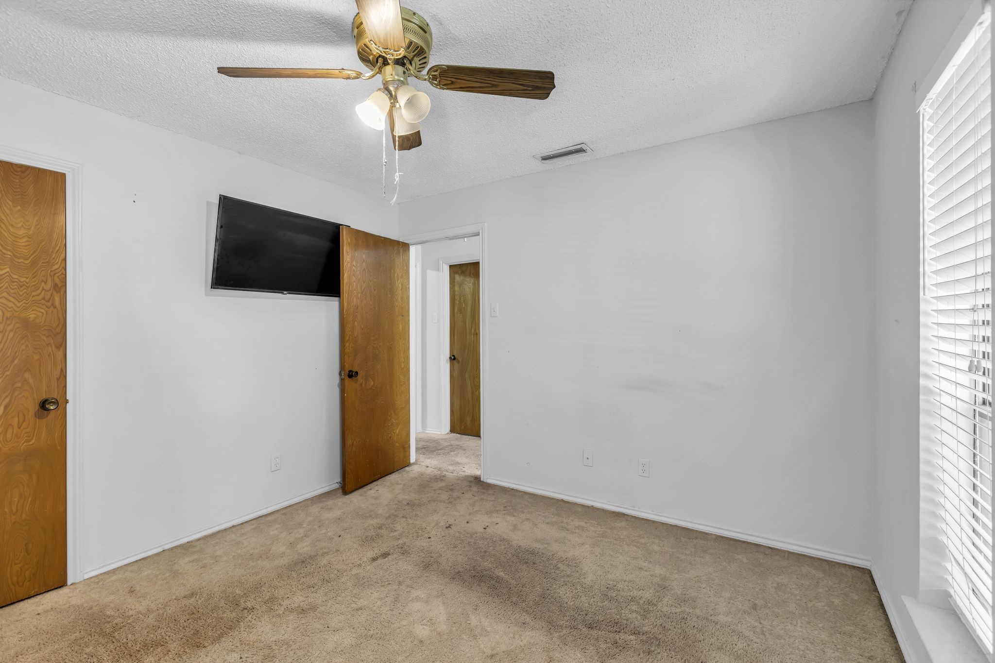 609 Kingsbridge Drive Garland TX 75040