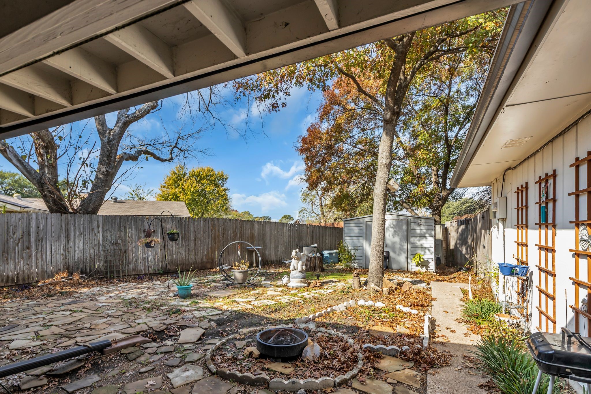 609 Kingsbridge Drive Garland TX 75040