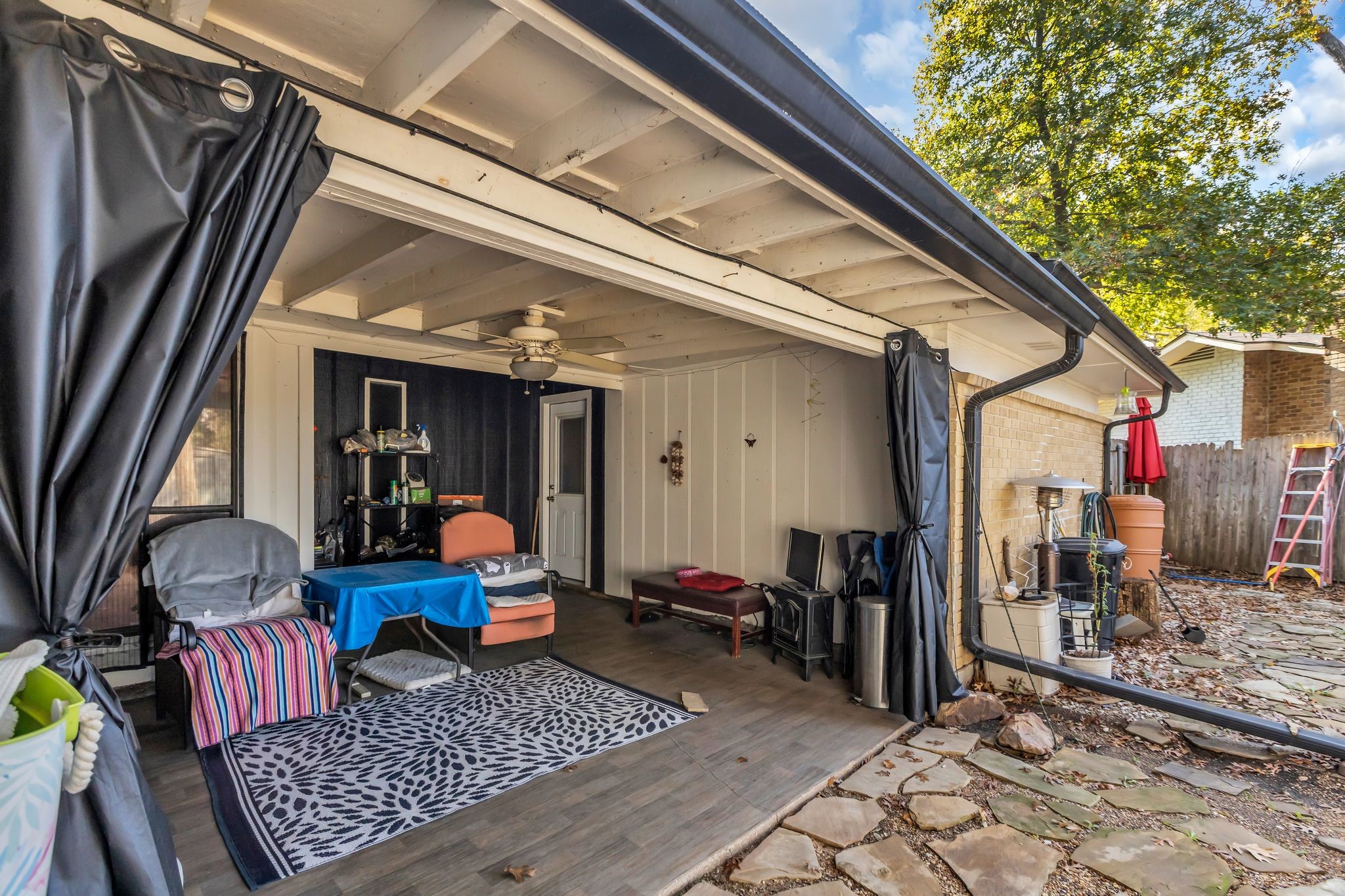 609 Kingsbridge Drive Garland TX 75040
