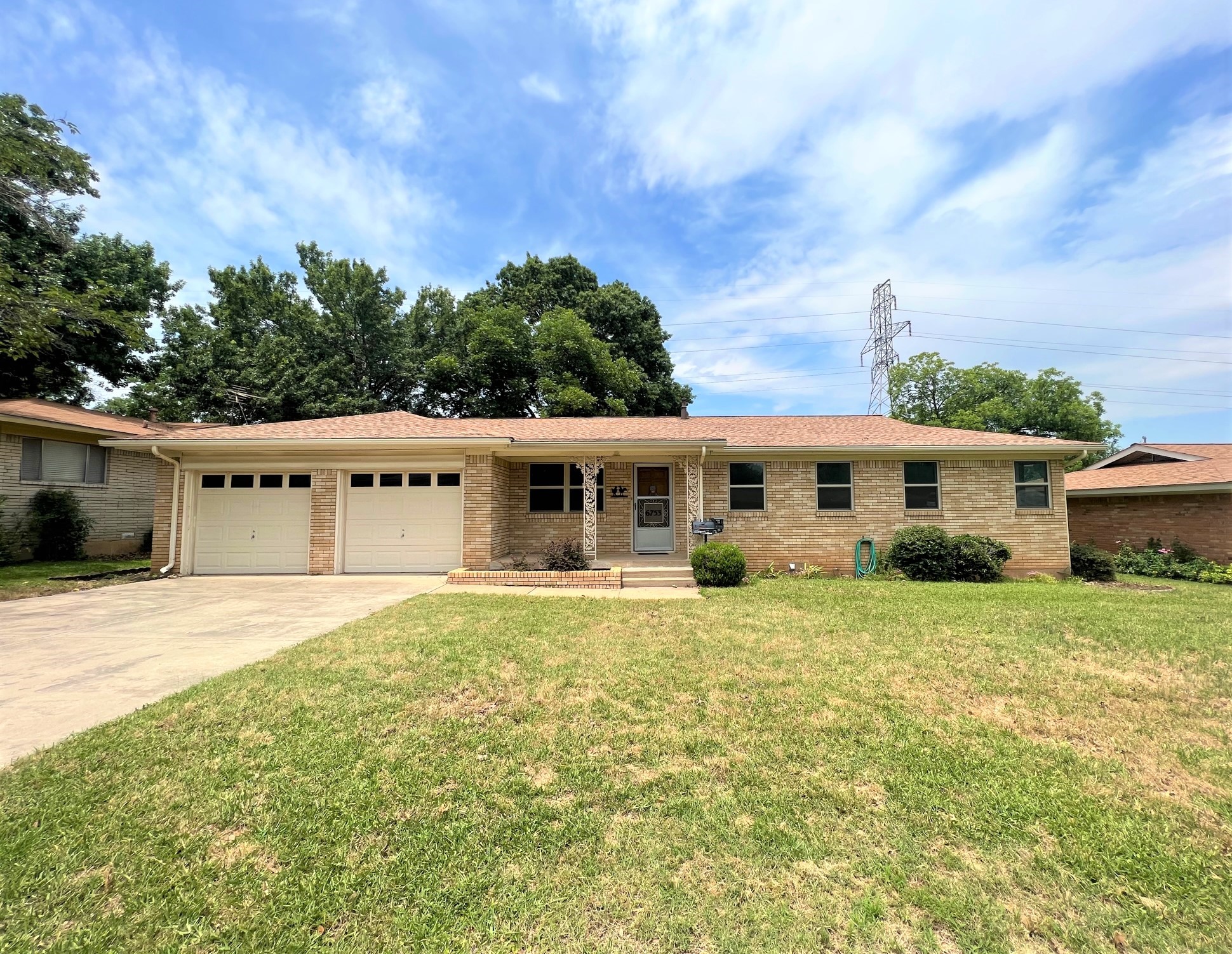 6753 Briley Drive North Richland Hills TX 76180
