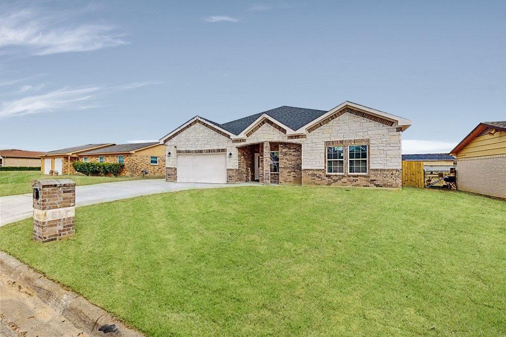 6801 Wagonet Road Forest Hill TX 76140