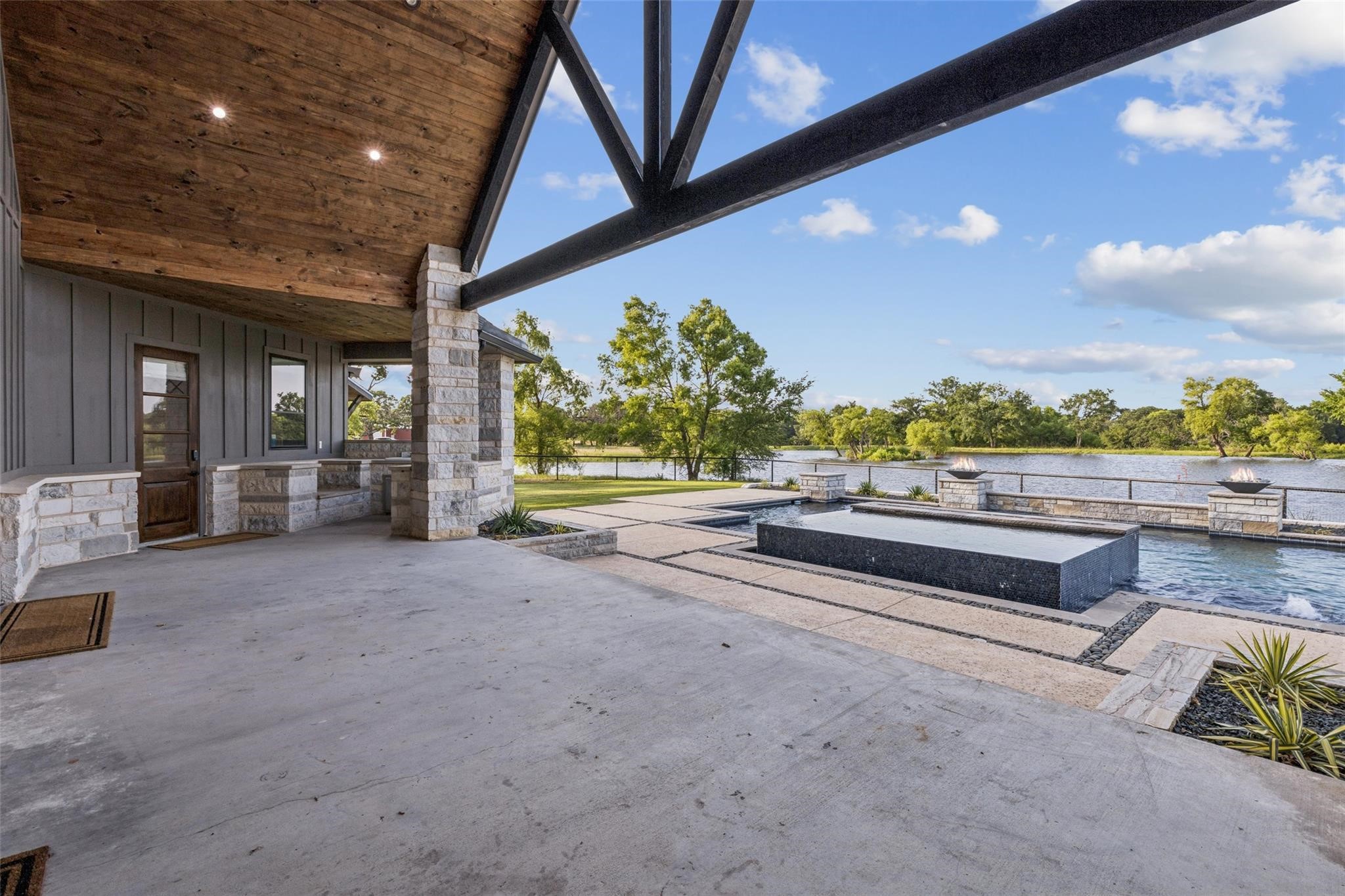 12877 Foutch Road Pilot Point TX 76258