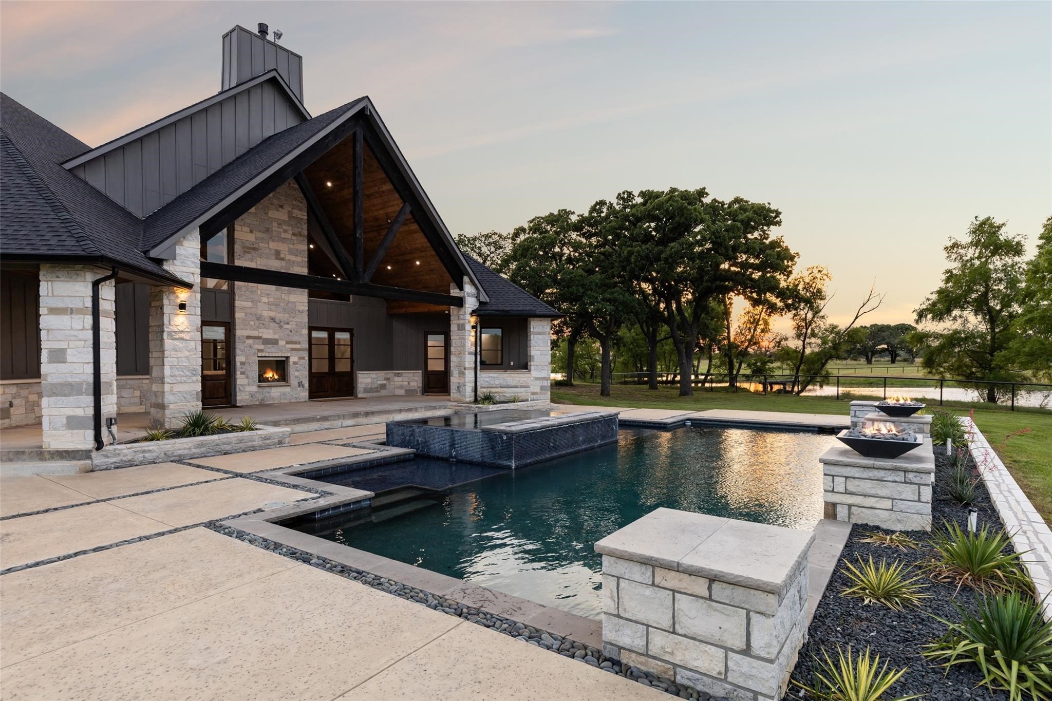 12877 Foutch Road Pilot Point TX 76258