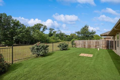 649 Creekview Drive Azle TX 76020