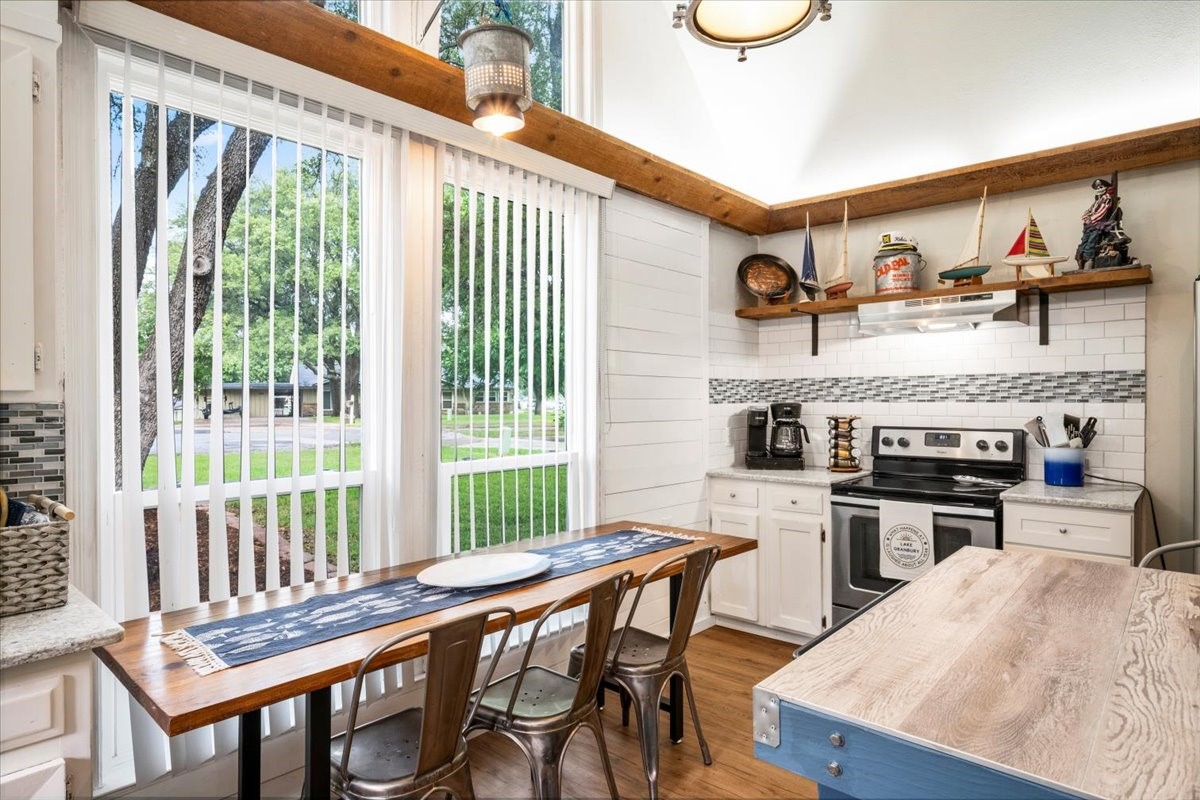 4106 Norfolk Bay Court Granbury TX 76049