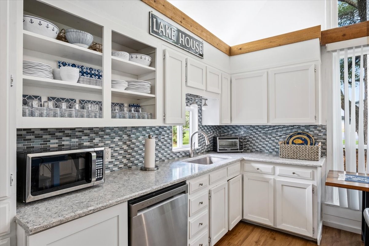 4106 Norfolk Bay Court Granbury TX 76049