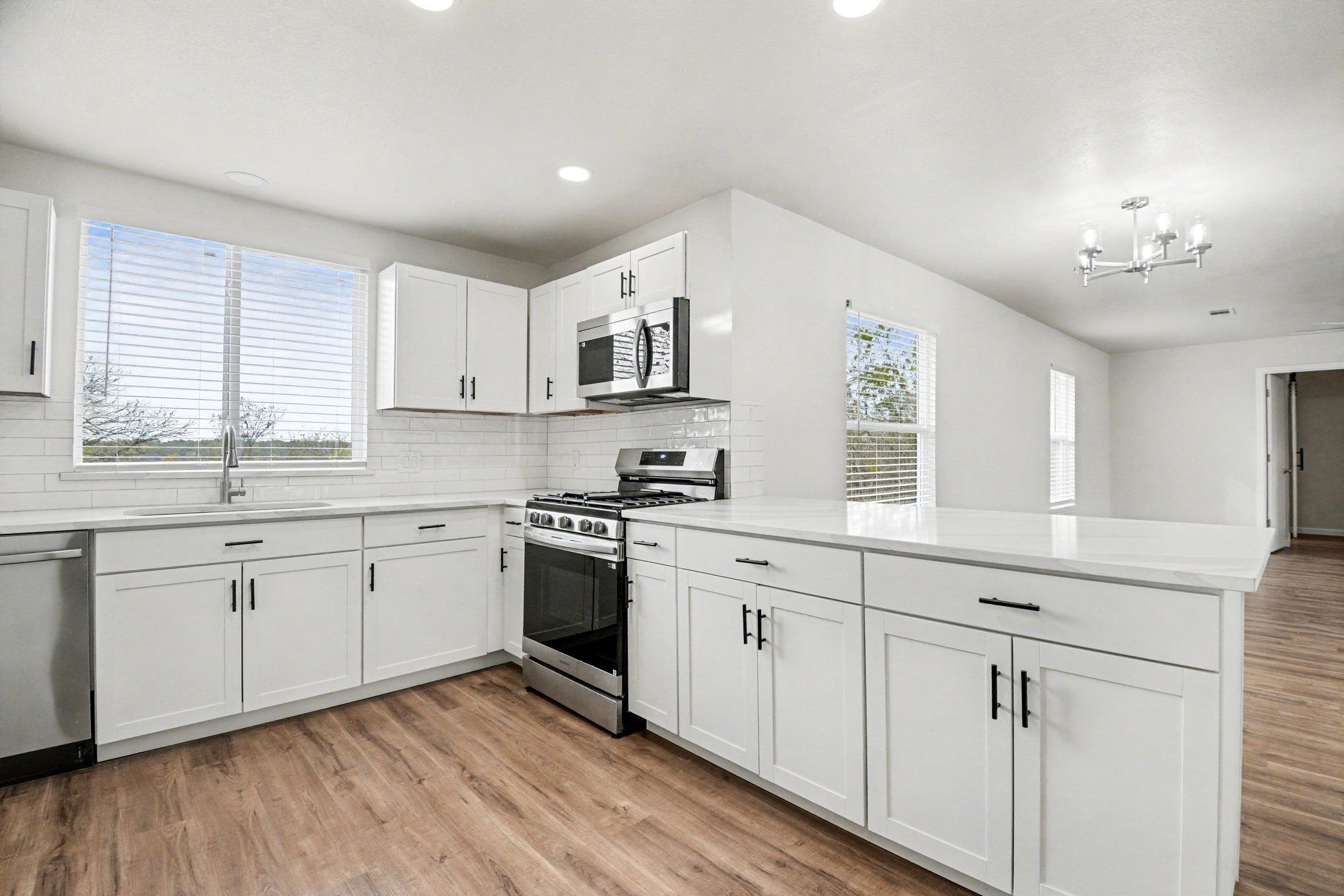 928 Ash Crescent Street Fort Worth TX 76104