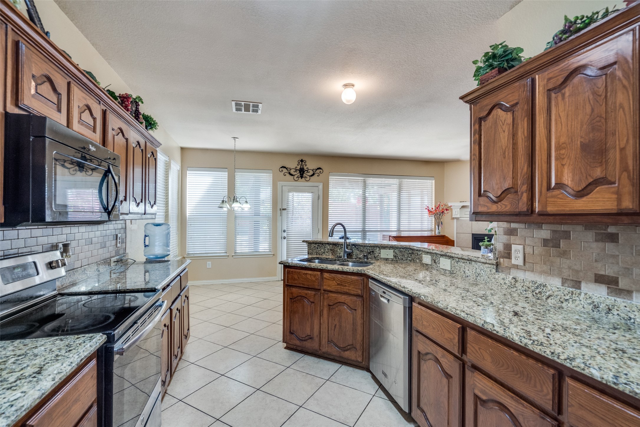 1901 Novel Drive Garland TX 75040
