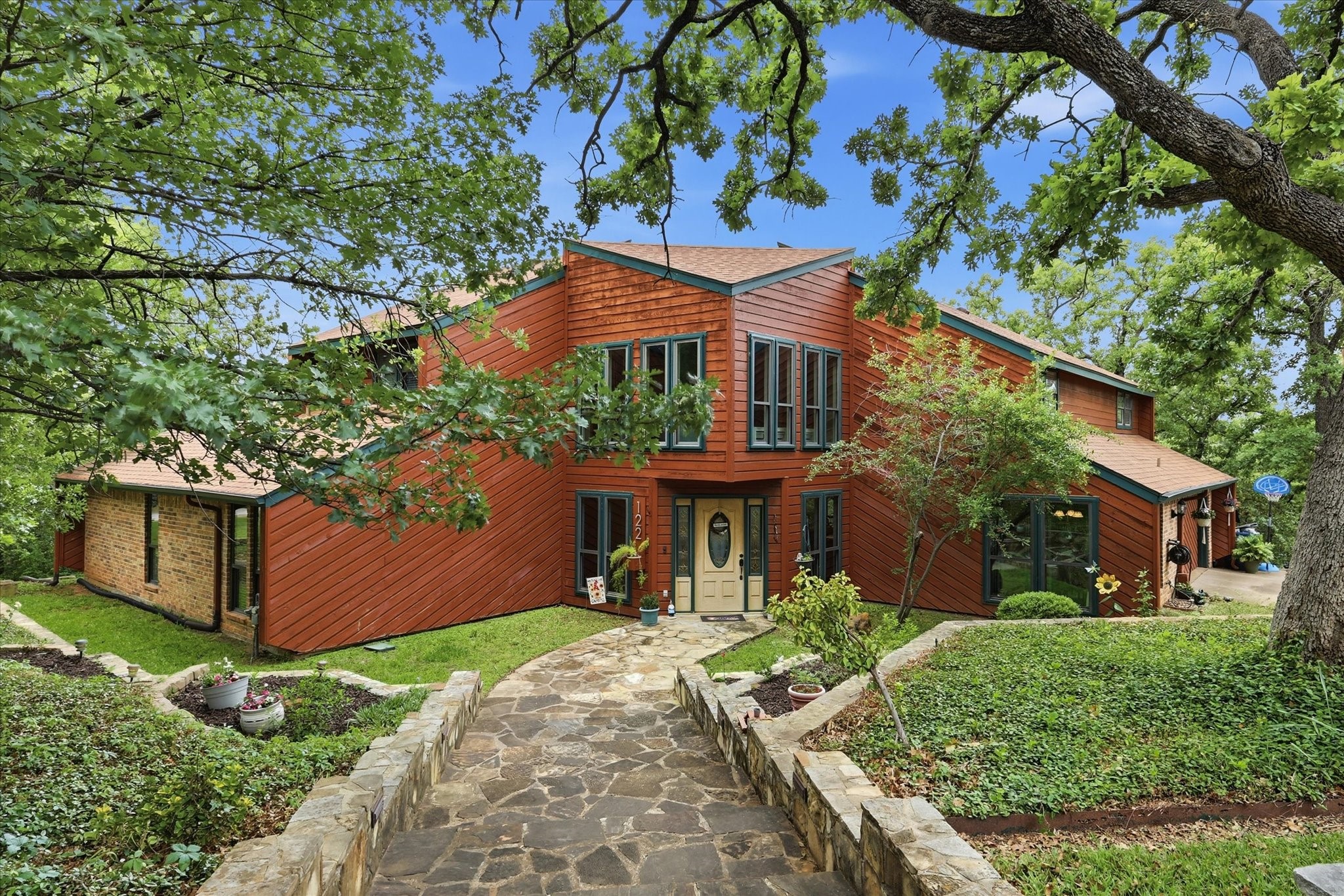 122 Brookdale Drive Highland Village TX 75077