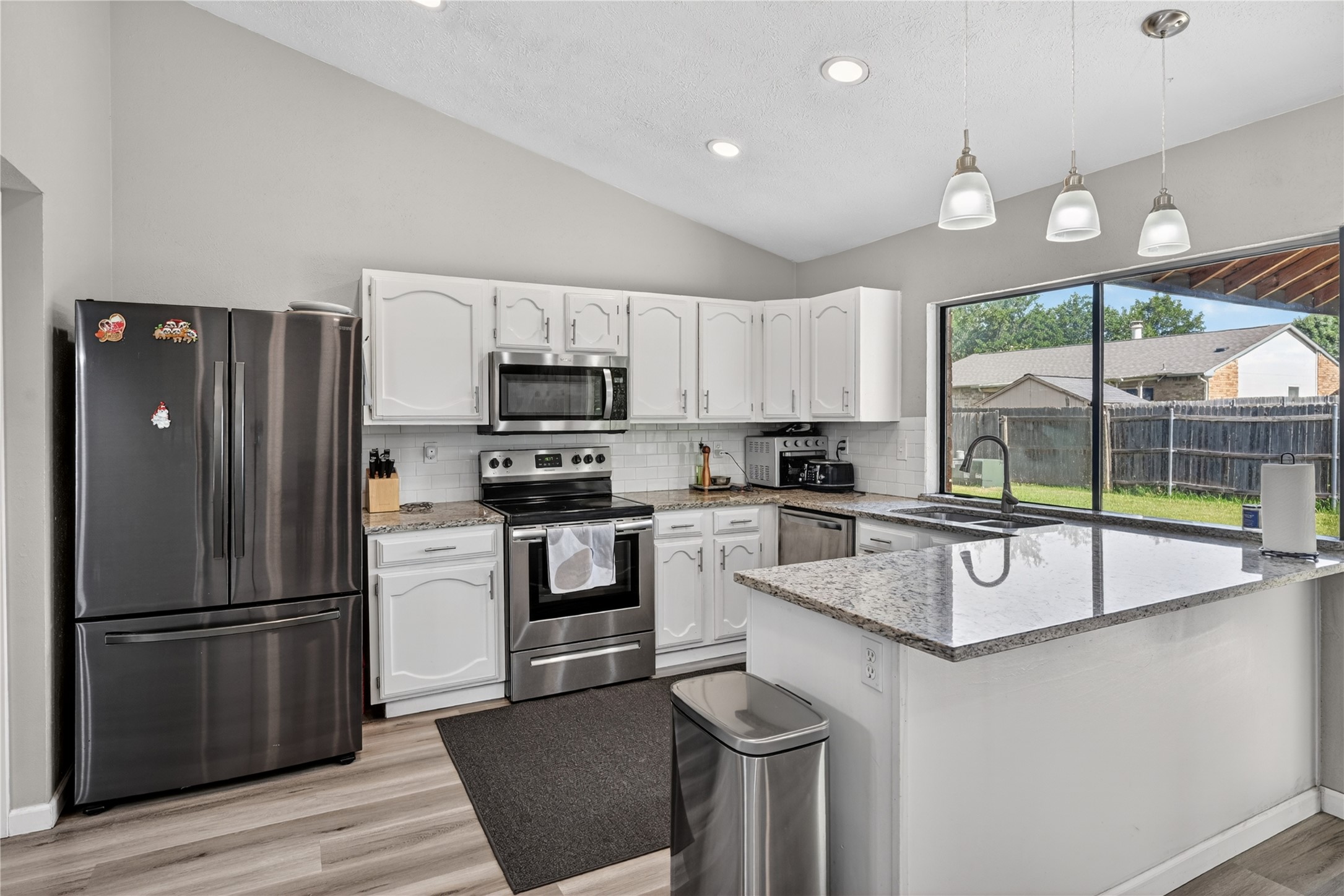 3825 Hackberry Lane Bedford TX 76021