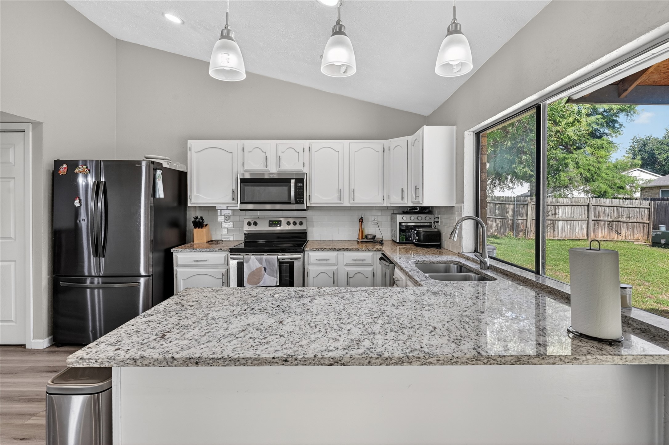 3825 Hackberry Lane Bedford TX 76021