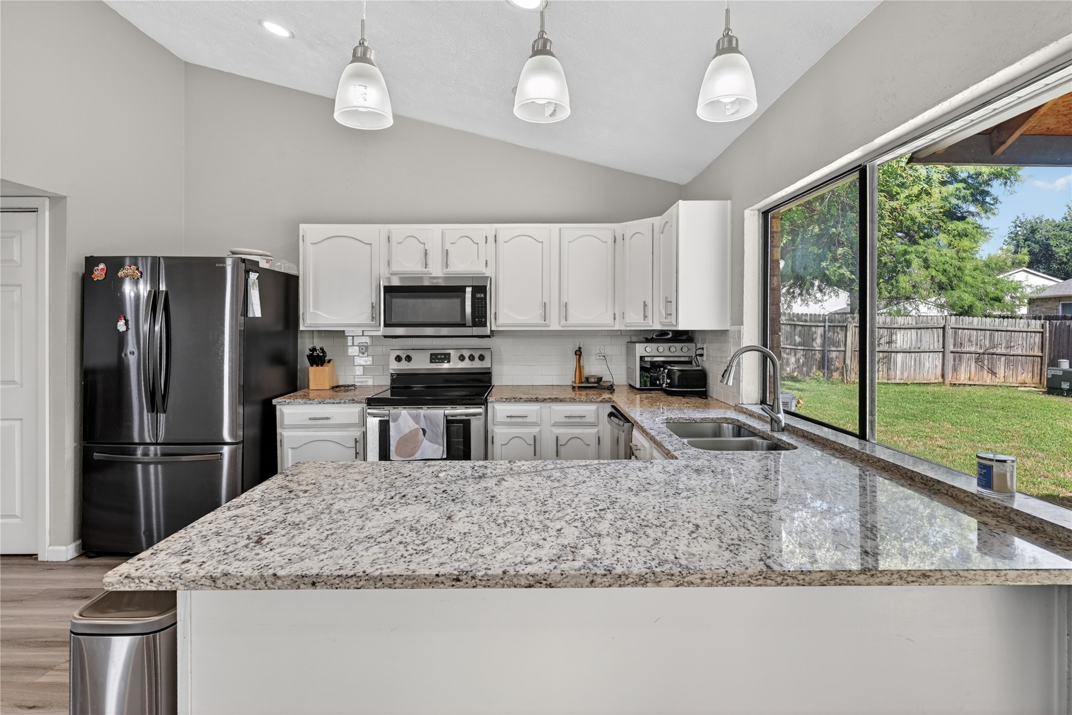 3825 Hackberry Lane Bedford TX 76021
