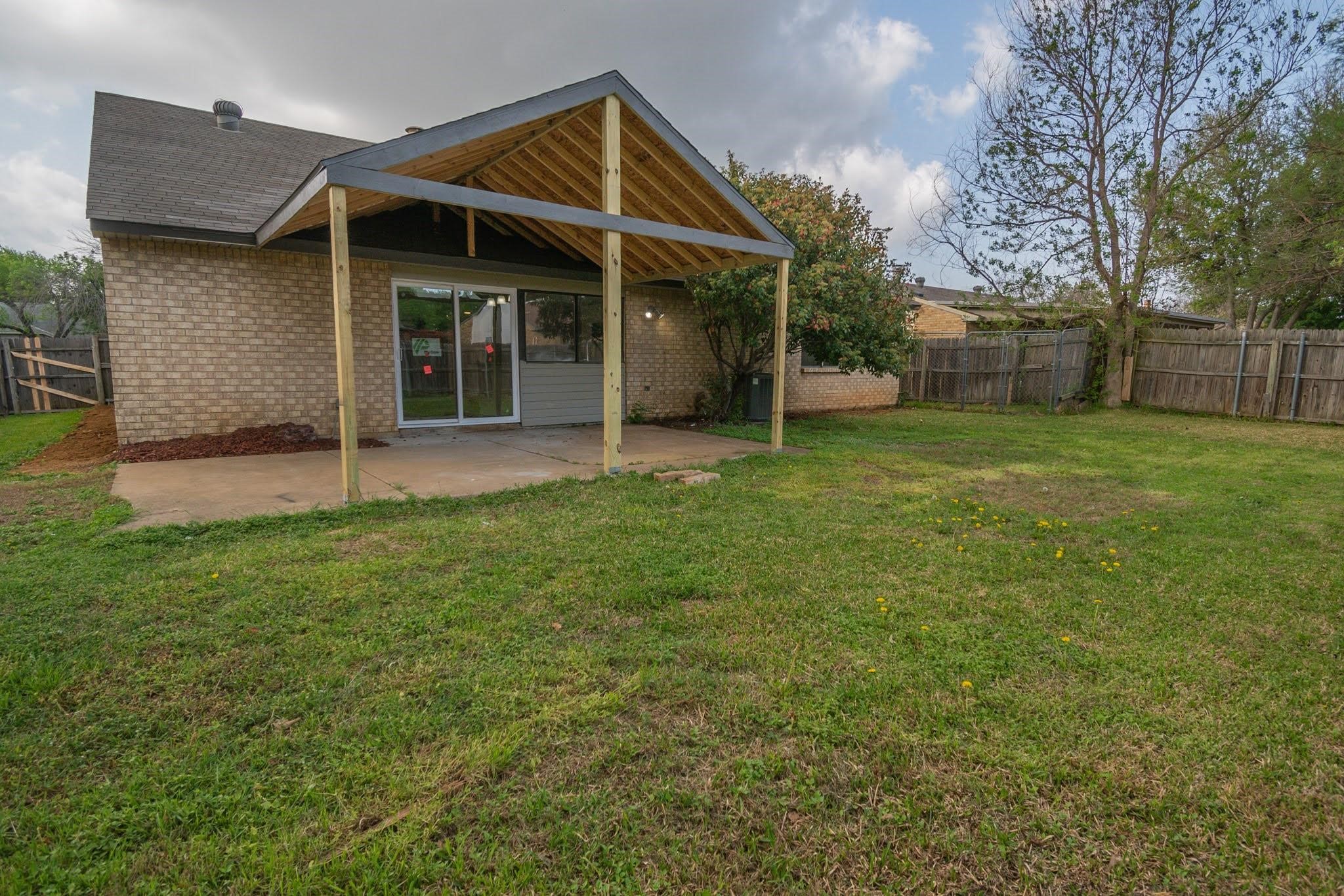 3825 Hackberry Lane Bedford TX 76021